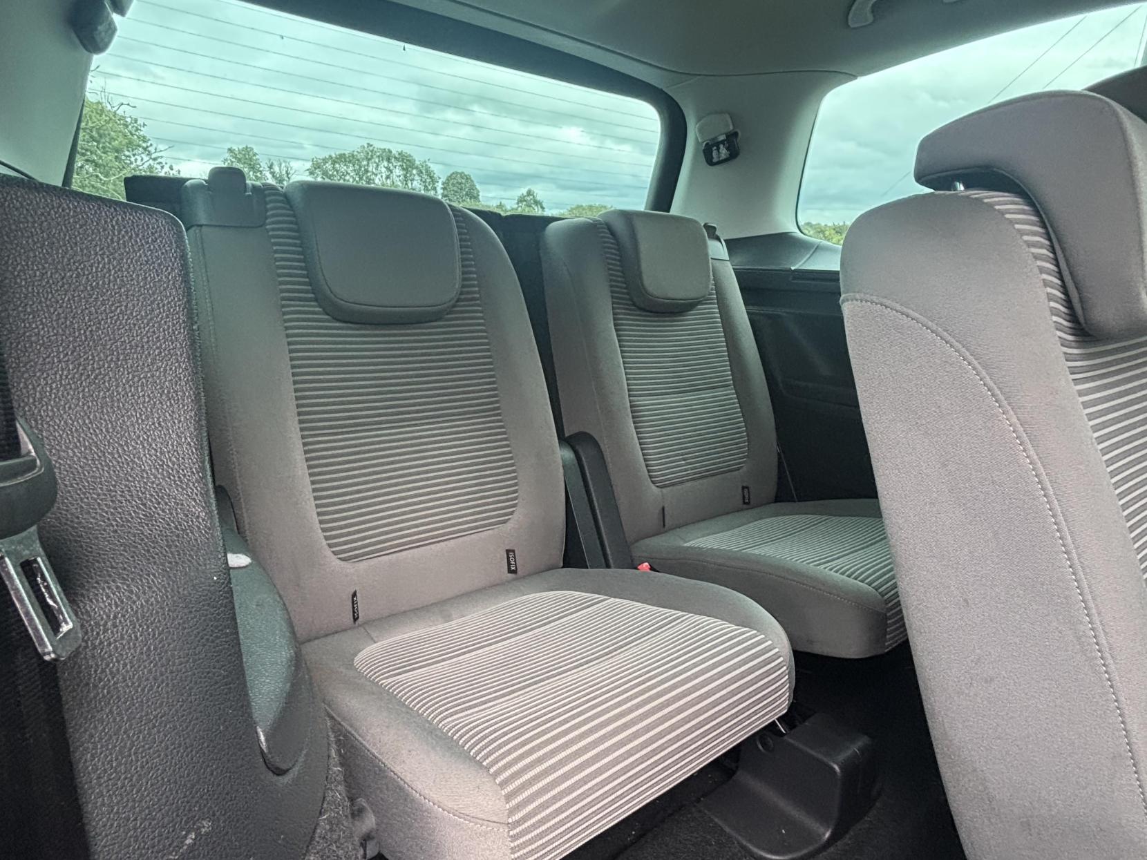 SEAT Alhambra 2.0 TDI Ecomotive CR SE MPV 5dr Diesel Manual Euro 5 (s/s) (140 ps)