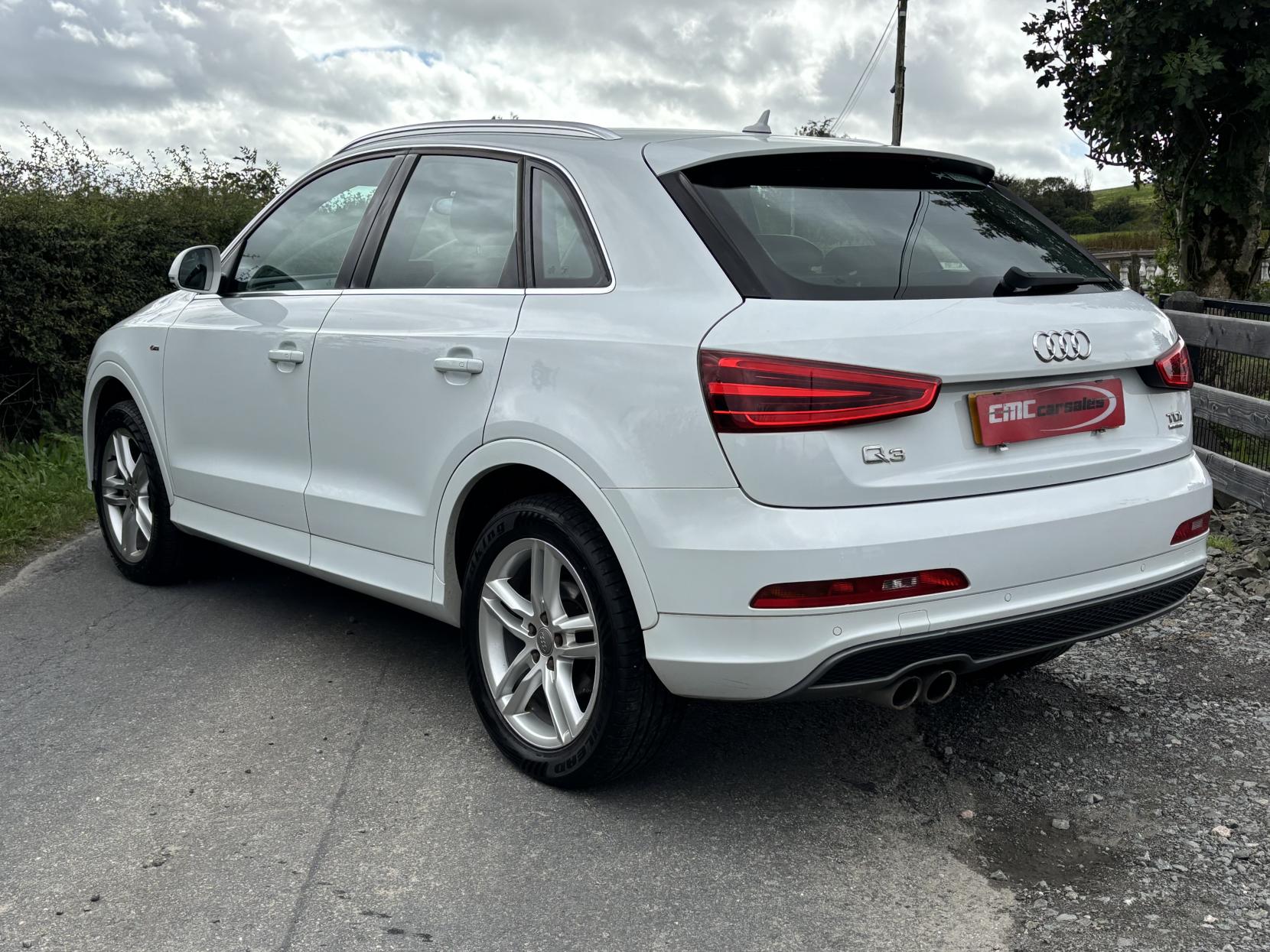 Audi Q3 2.0 TDI S line SUV 5dr Diesel Manual quattro Euro 5 (s/s) (140 ps)