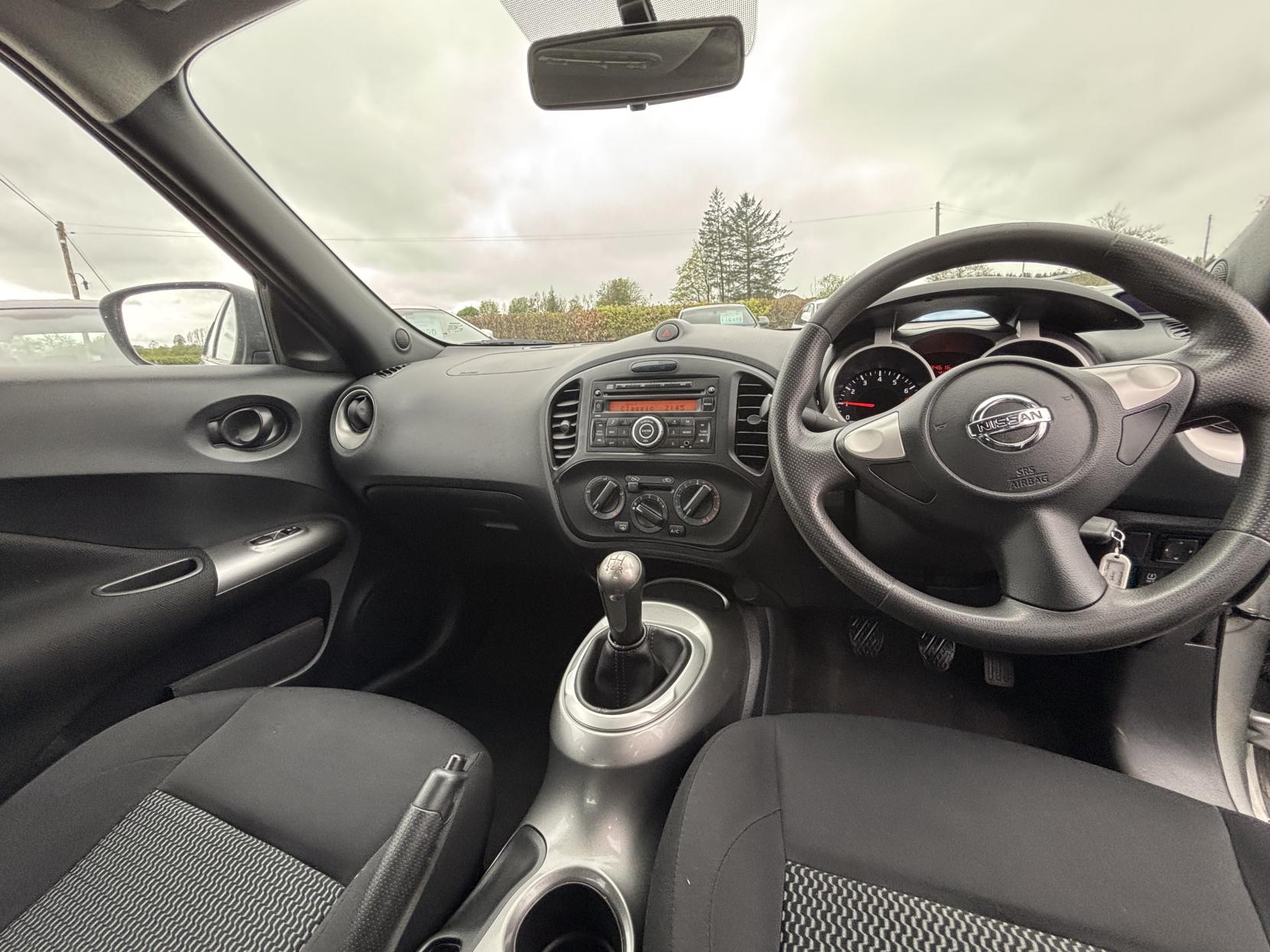 Nissan Juke 1.6 Visia SUV 5dr Petrol Manual Euro 6 (94 ps)