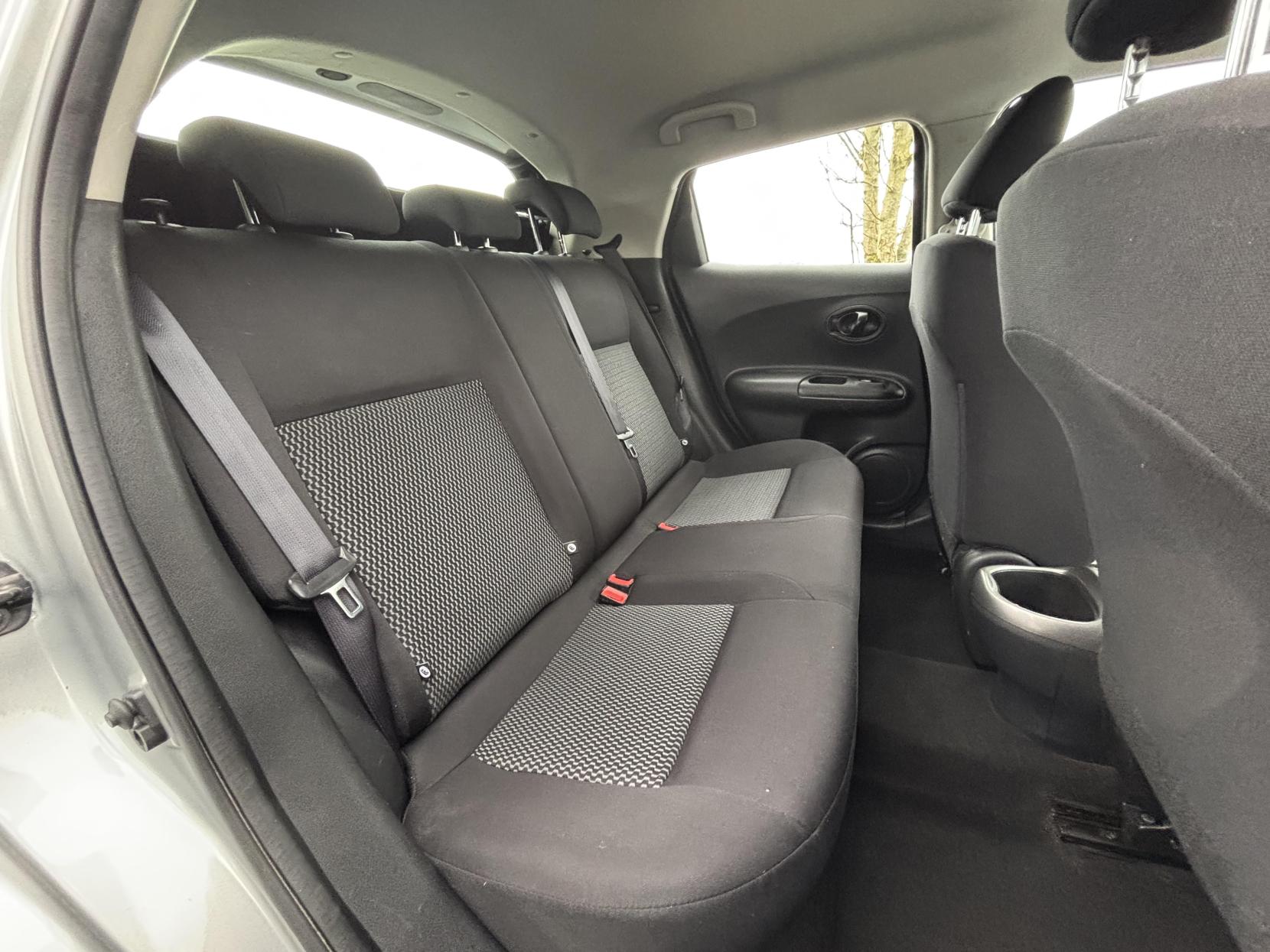 Nissan Juke 1.6 Visia SUV 5dr Petrol Manual Euro 6 (94 ps)