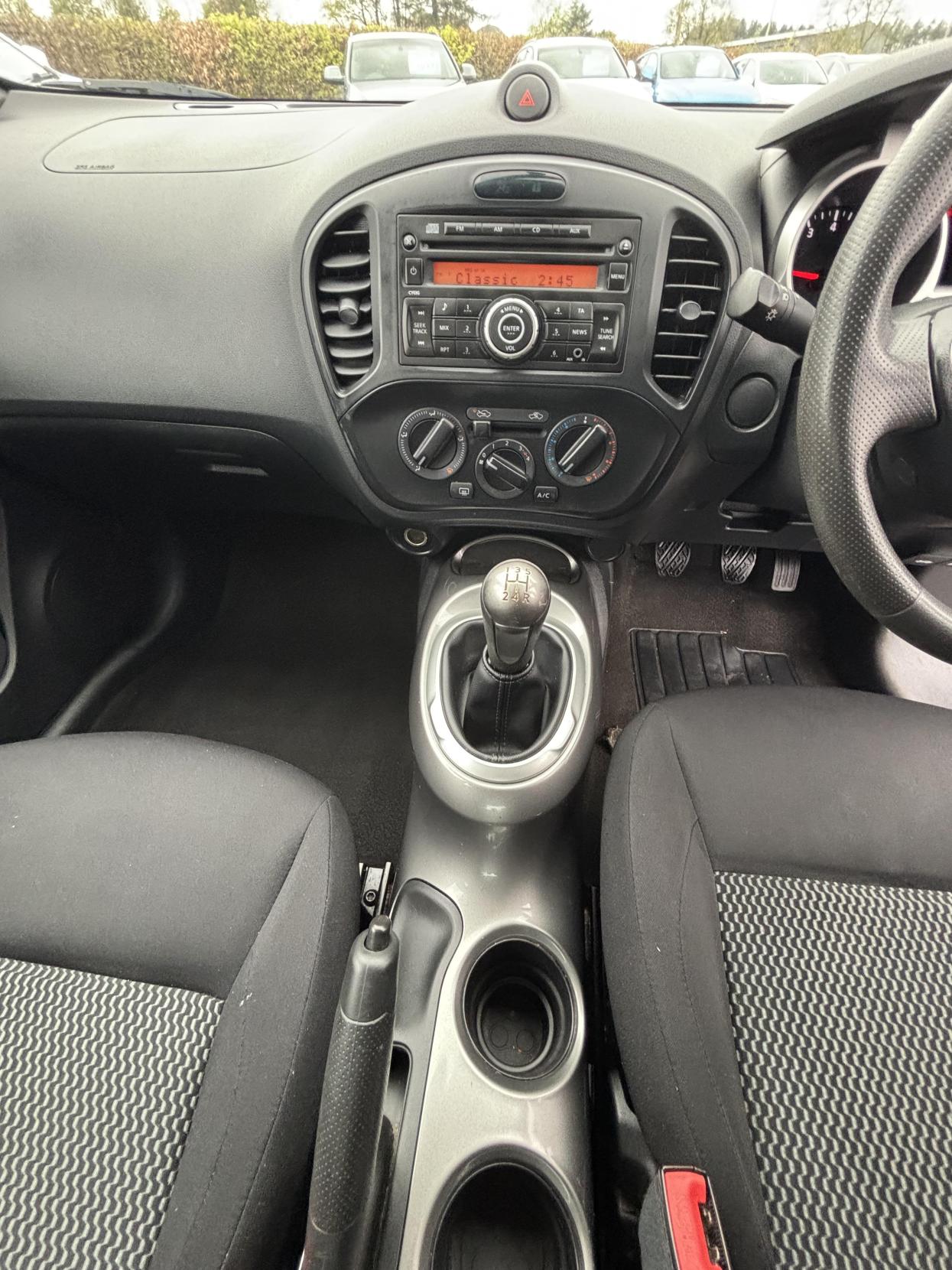 Nissan Juke 1.6 Visia SUV 5dr Petrol Manual Euro 6 (94 ps)