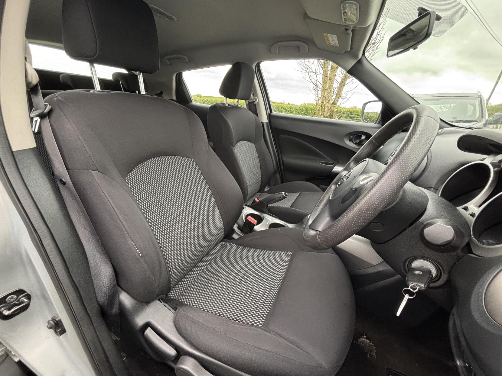 Nissan Juke 1.6 Visia SUV 5dr Petrol Manual Euro 6 (94 ps)