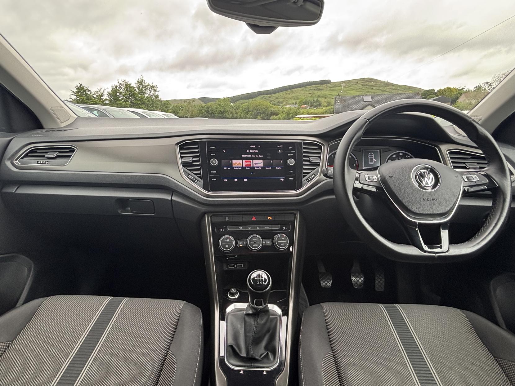 Volkswagen T-Roc 1.6 TDI Design SUV 5dr Diesel Manual Euro 6 (s/s) (115 ps)