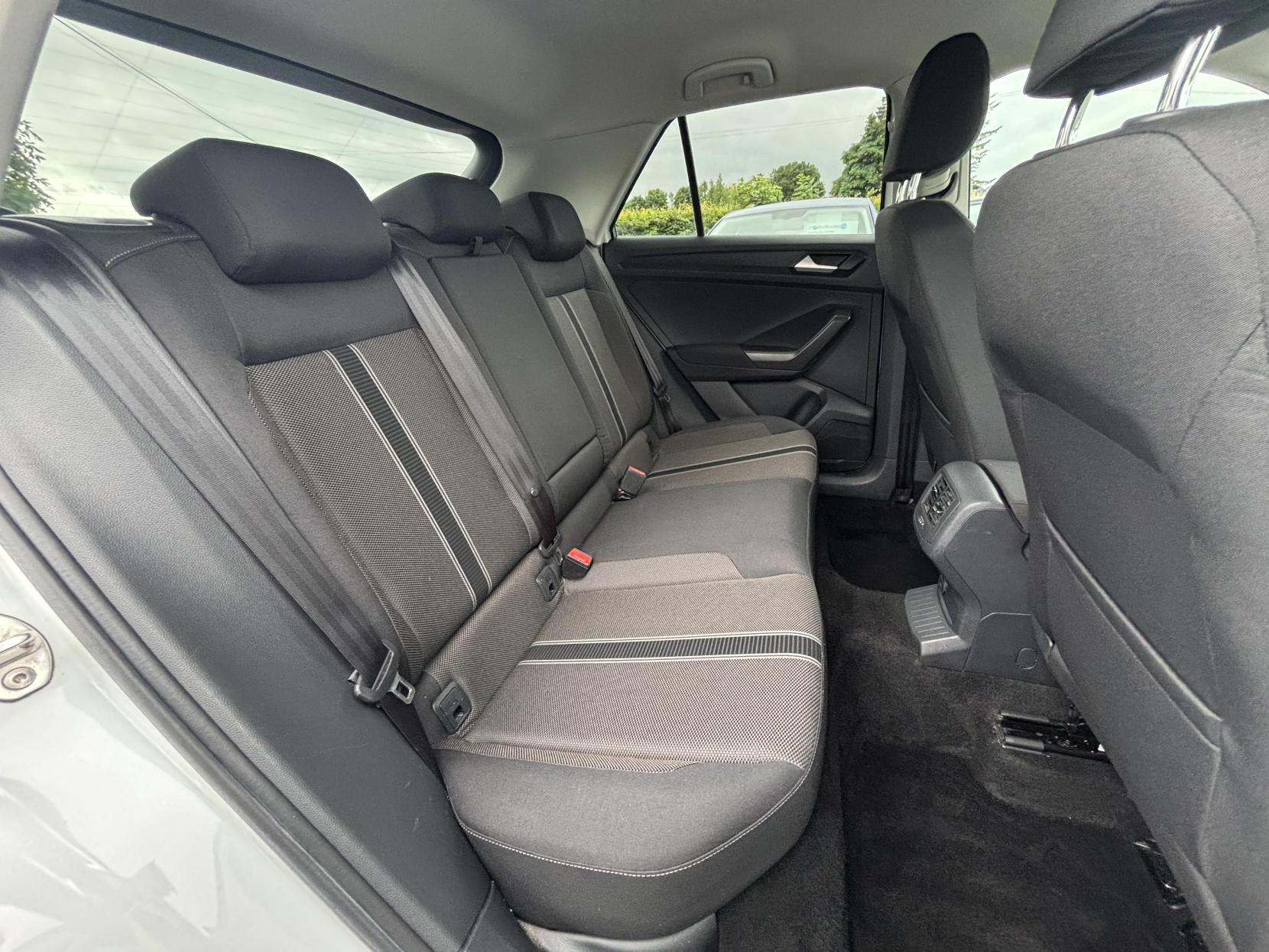Volkswagen T-Roc 1.6 TDI Design SUV 5dr Diesel Manual Euro 6 (s/s) (115 ps)