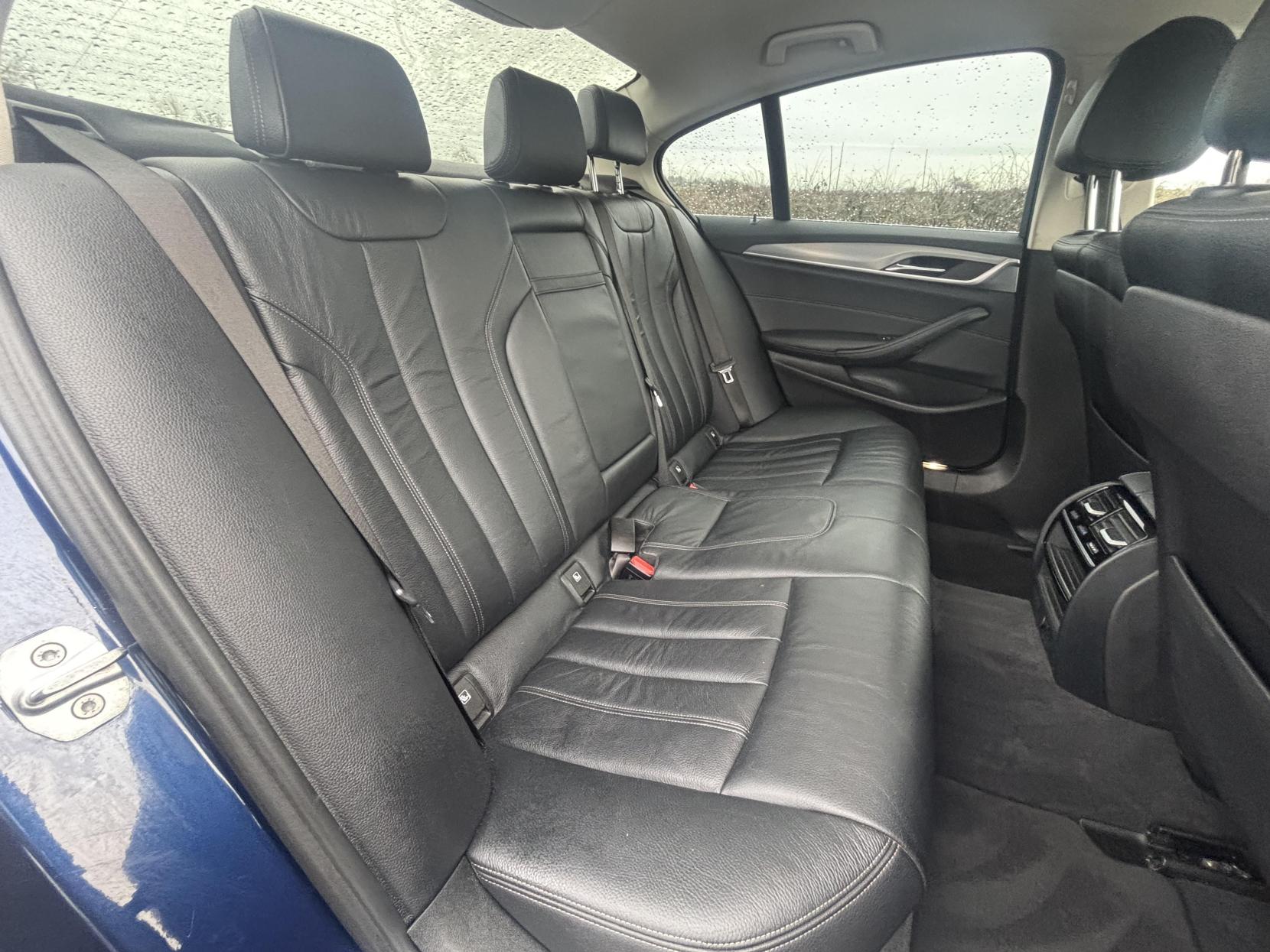 BMW 5 Series 2.0 520d SE Saloon 4dr Diesel Auto xDrive Euro 6 (s/s) (190 ps)