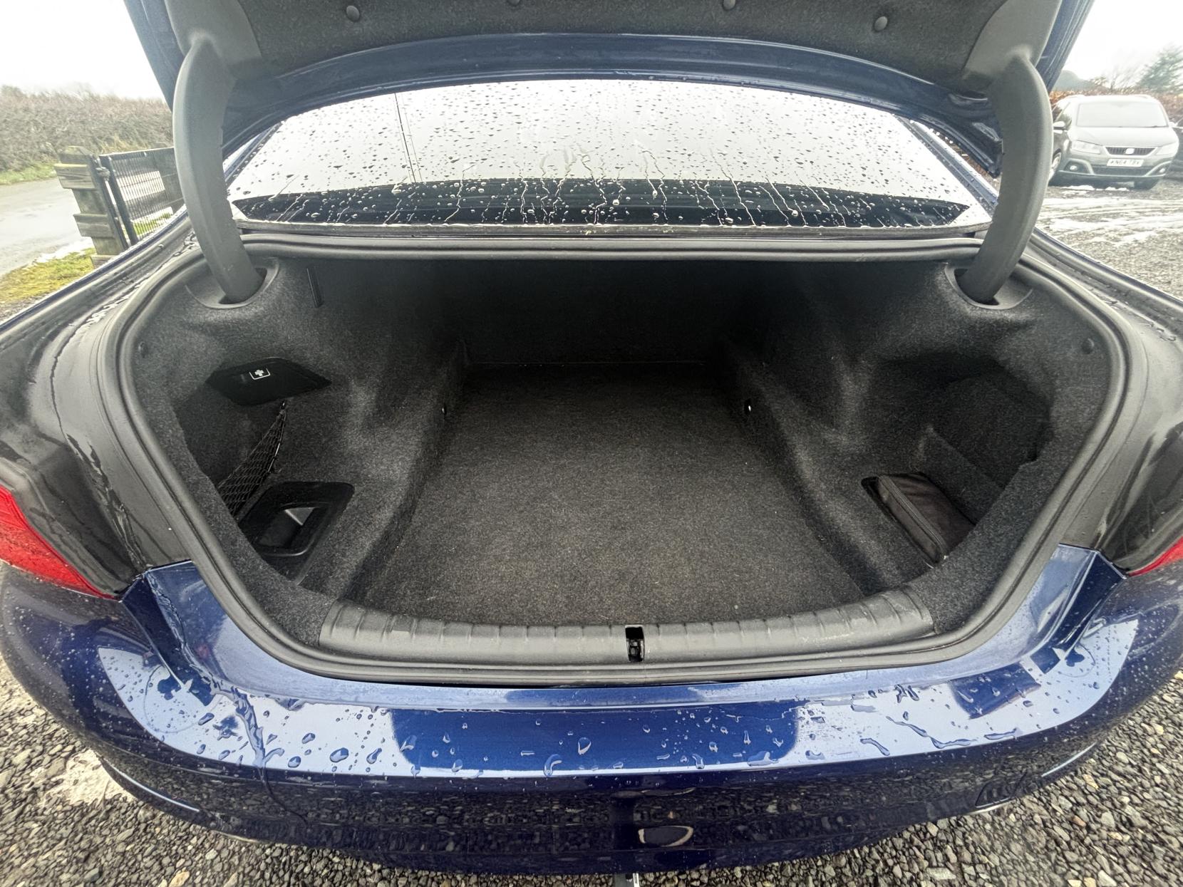 BMW 5 Series 2.0 520d SE Saloon 4dr Diesel Auto xDrive Euro 6 (s/s) (190 ps)