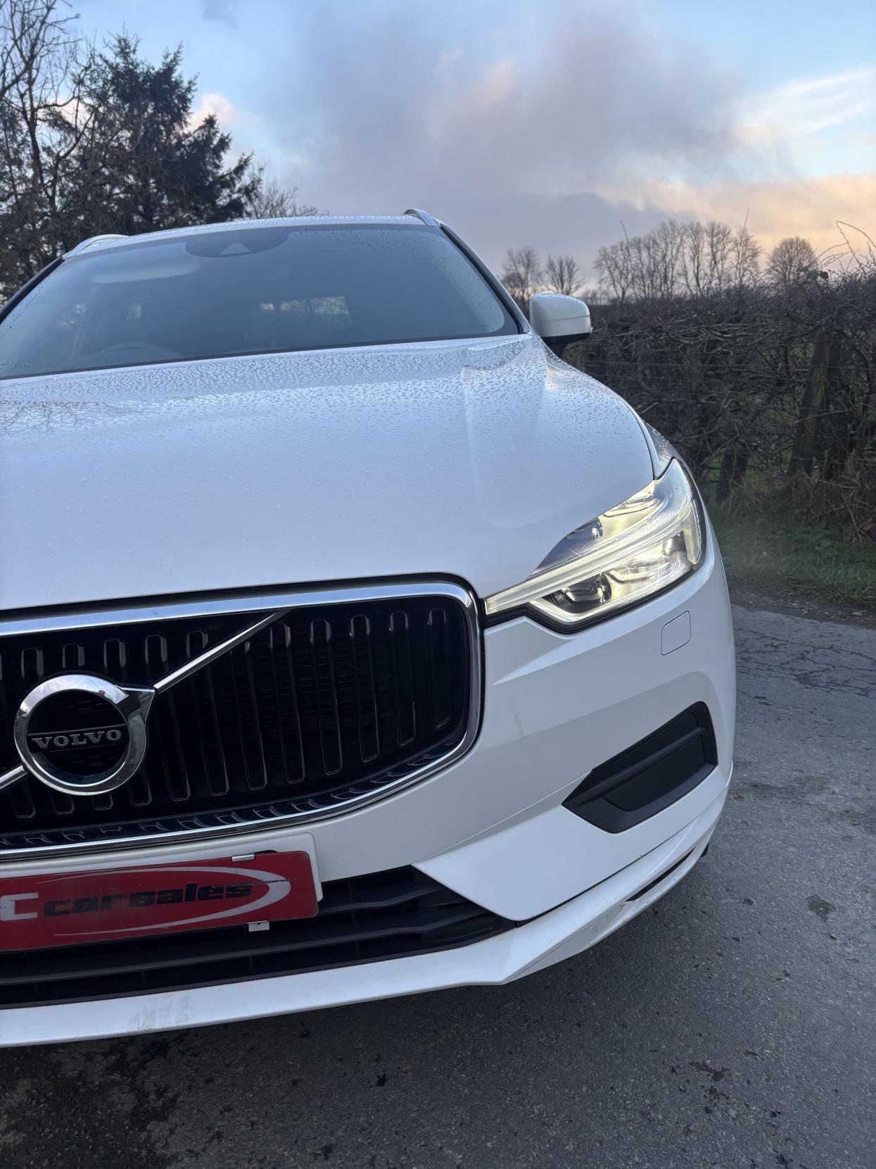 Volvo XC60 2.0 D4 Momentum SUV 5dr Diesel Auto AWD Euro 6 (s/s) (190 ps)