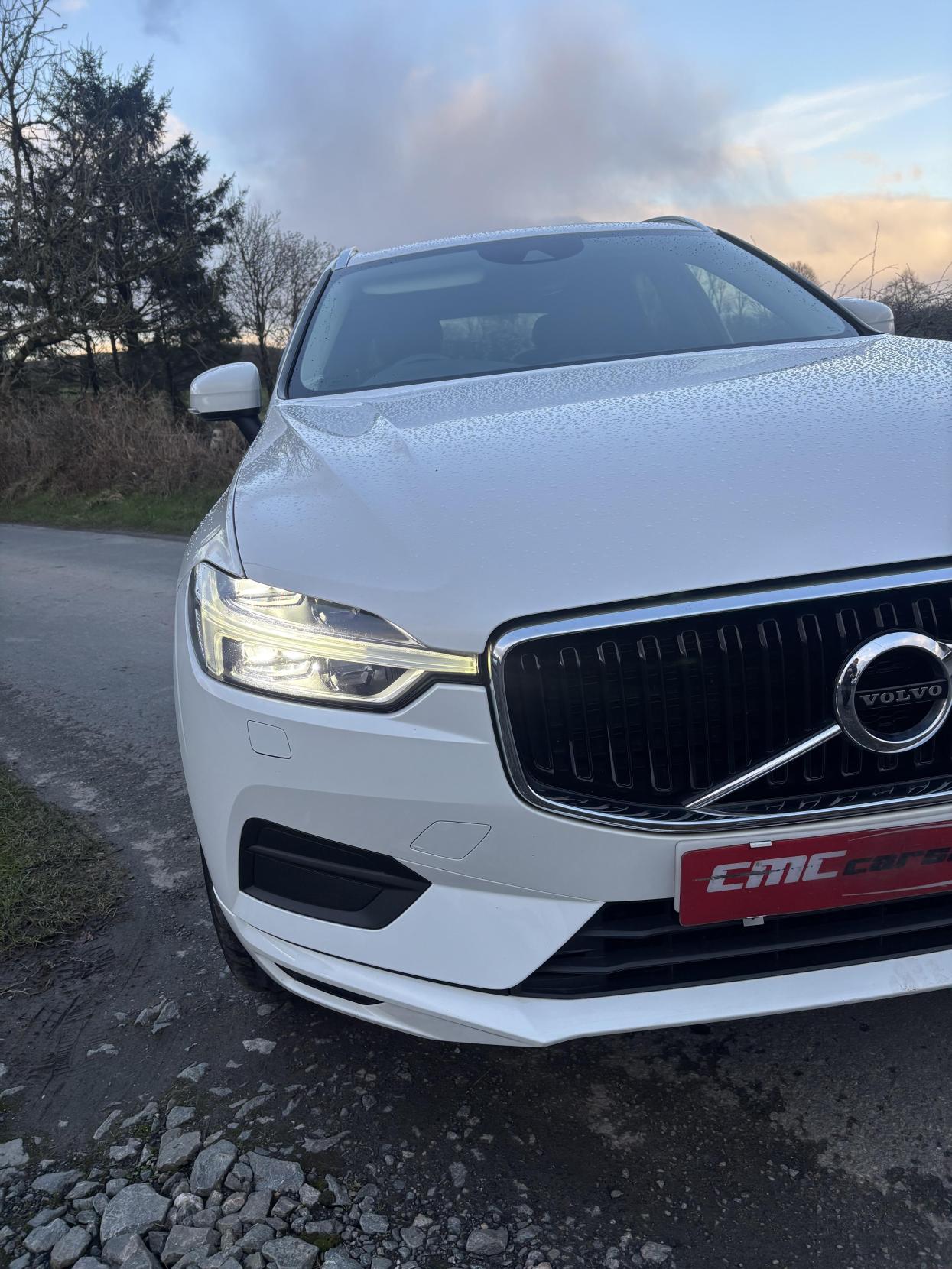 Volvo XC60 2.0 D4 Momentum SUV 5dr Diesel Auto AWD Euro 6 (s/s) (190 ps)