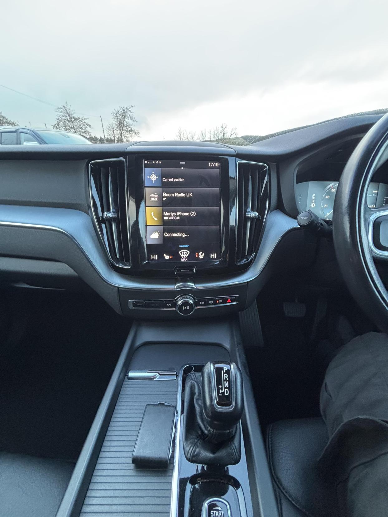 Volvo XC60 2.0 D4 Momentum SUV 5dr Diesel Auto AWD Euro 6 (s/s) (190 ps)