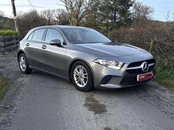 Mercedes-Benz A Class 1.5 A180d SE Hatchback 5dr Diesel Manual Euro 6 (s/s) (116 ps)