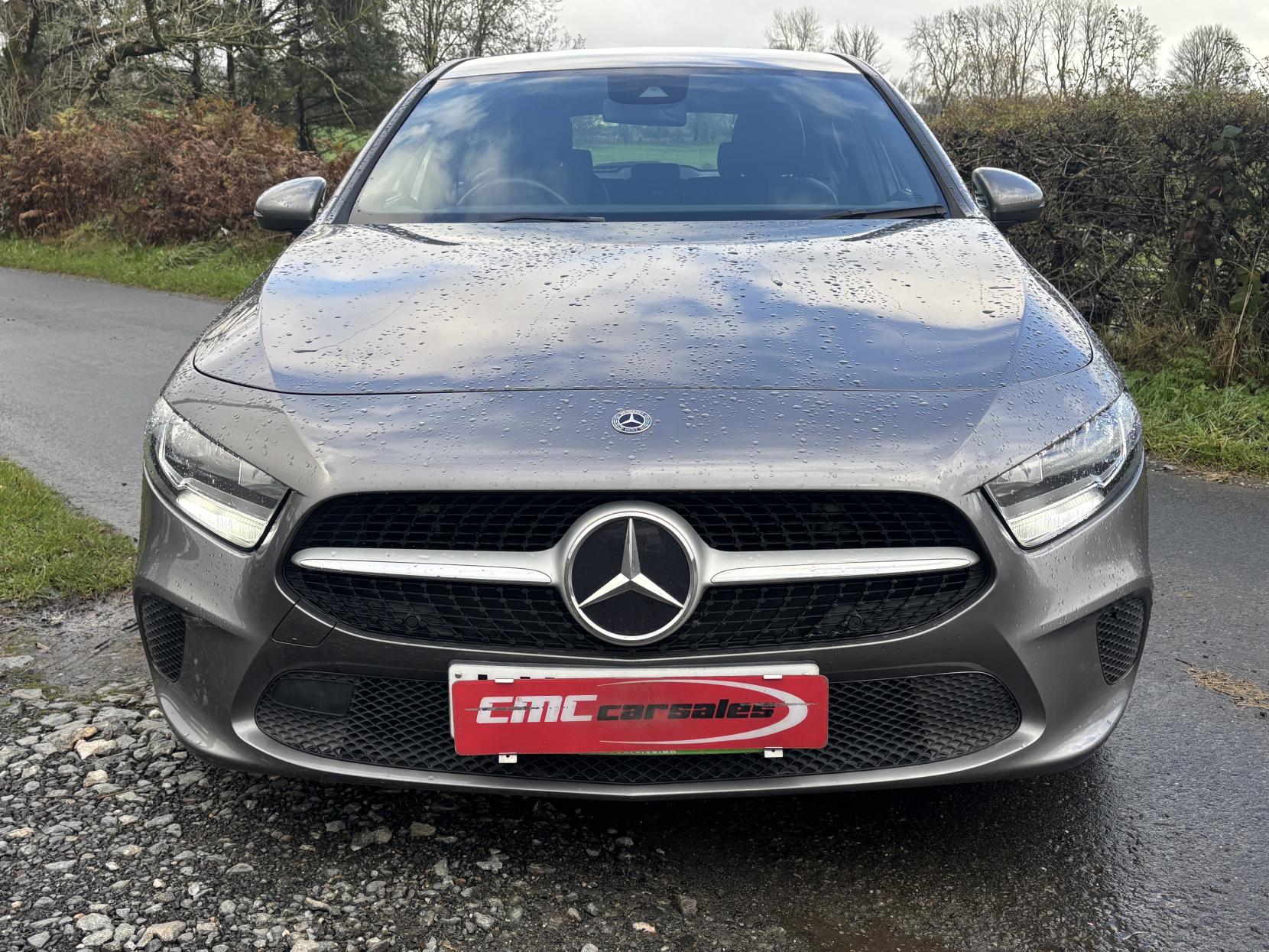 Mercedes-Benz A Class 1.5 A180d SE Hatchback 5dr Diesel Manual Euro 6 (s/s) (116 ps)