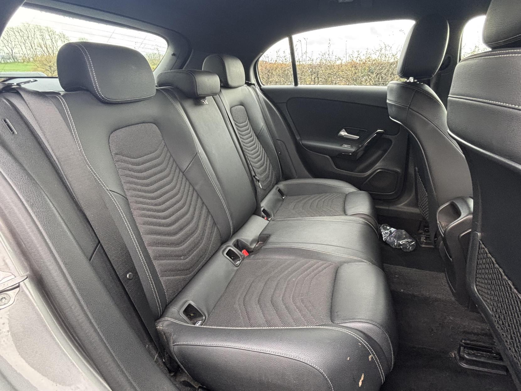 Mercedes-Benz A Class 1.5 A180d SE Hatchback 5dr Diesel Manual Euro 6 (s/s) (116 ps)