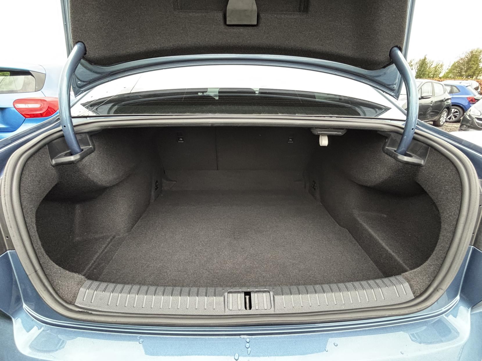 Volkswagen Passat 2.0 TDI BlueMotion Tech S Saloon 4dr Diesel DSG Euro 6 (s/s) (150 ps)