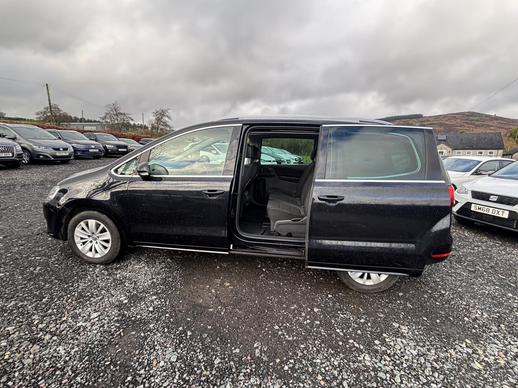 Volkswagen Sharan 2.0 TDI SE MPV 5dr Diesel Manual Euro 6 (s/s) (150 ps)