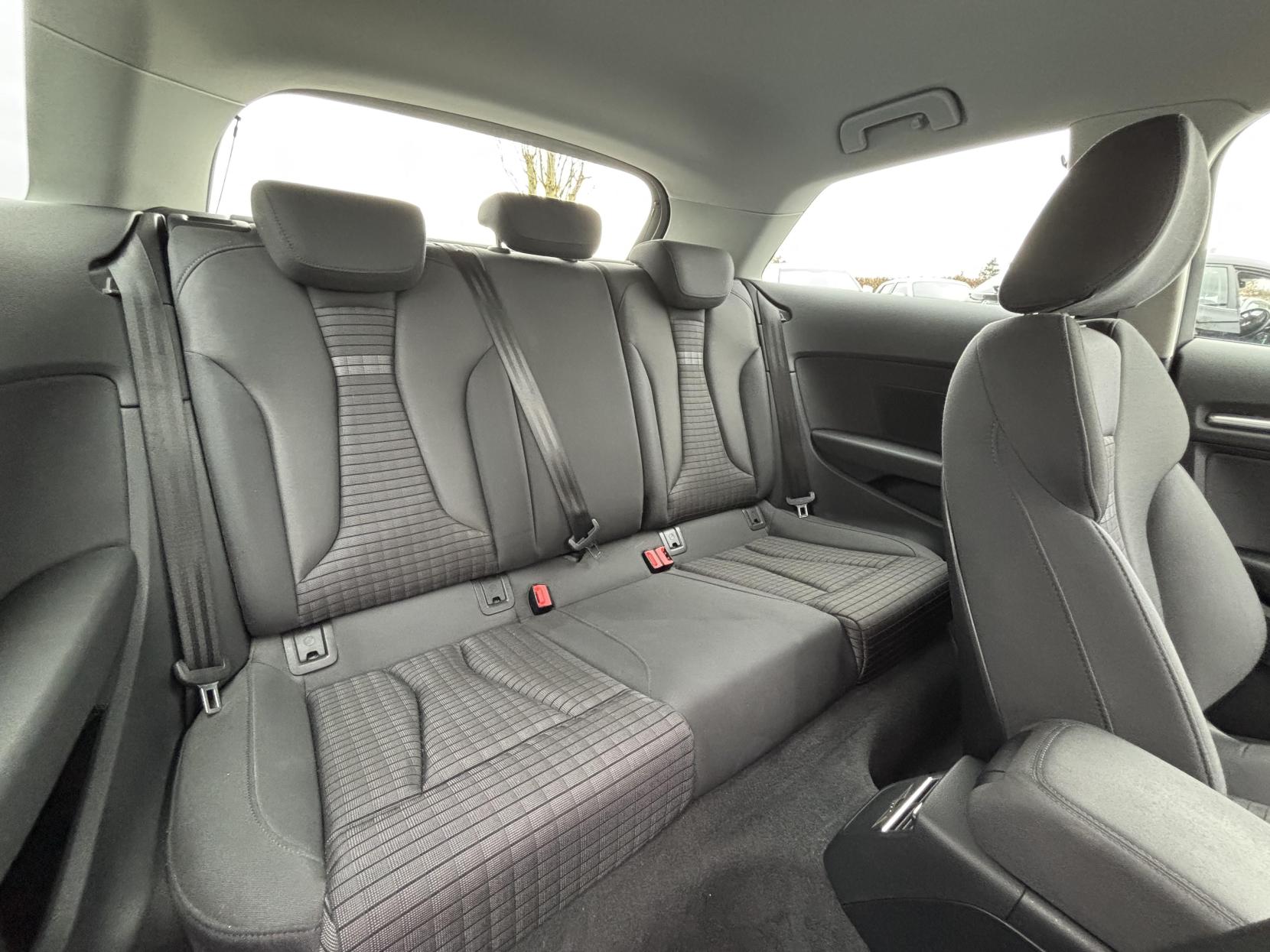 Audi A3 1.6 TDI Sport Hatchback 3dr Diesel Manual Euro 6 (s/s) (Nav) (110 ps)