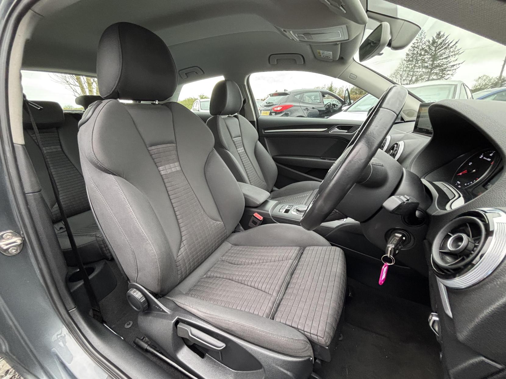 Audi A3 1.6 TDI Sport Hatchback 3dr Diesel Manual Euro 6 (s/s) (Nav) (110 ps)