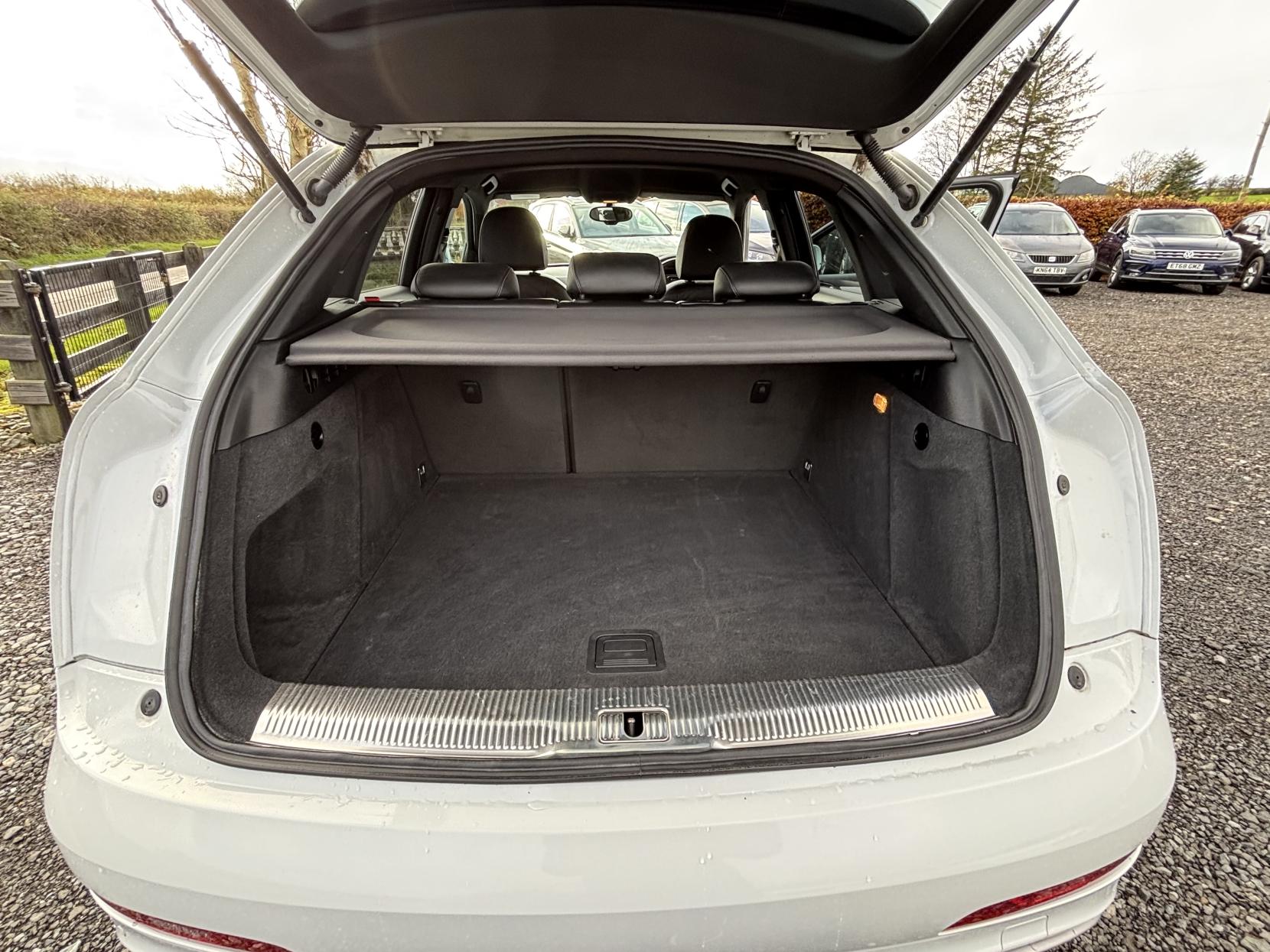 Audi Q3 2.0 TDI S line Plus SUV 5dr Diesel Manual quattro Euro 5 (s/s) (177 ps)