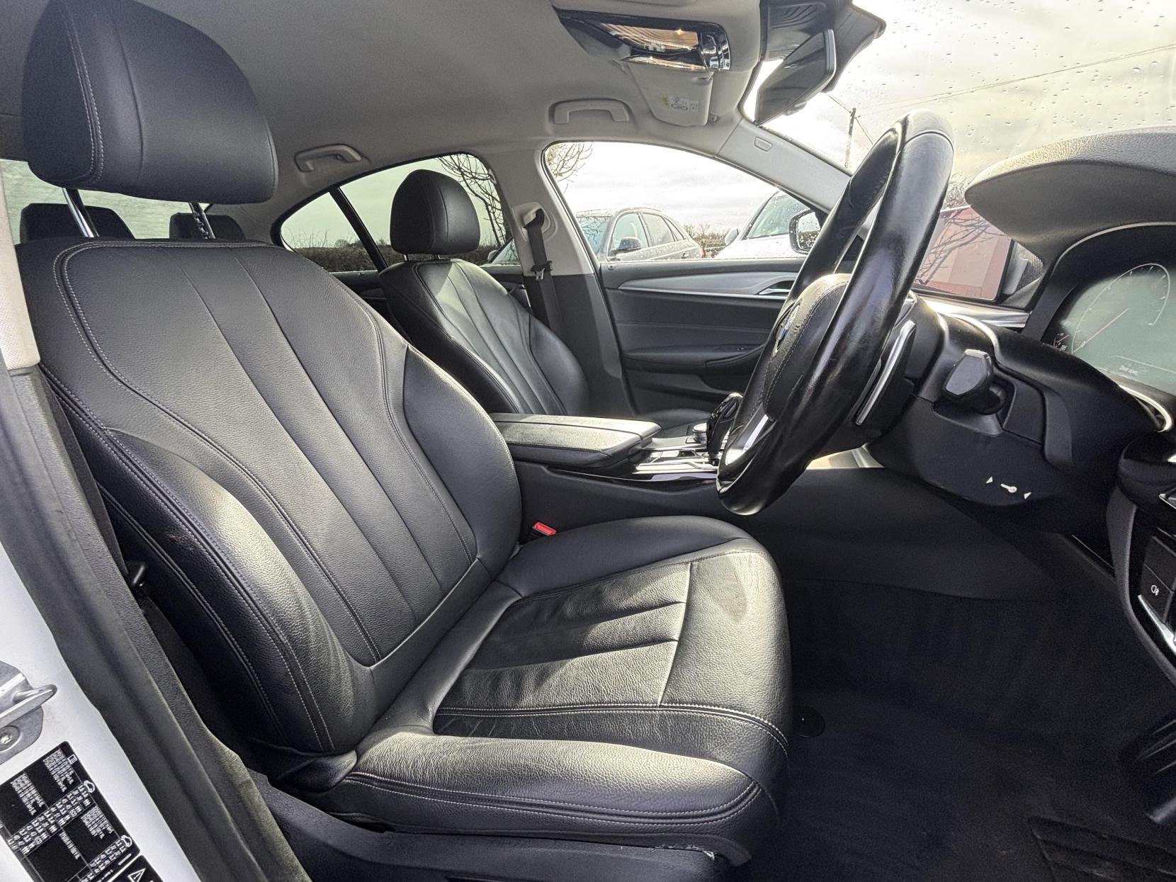 BMW 5 Series 2.0 520d SE Saloon 4dr Diesel Auto xDrive Euro 6 (s/s) (190 ps)