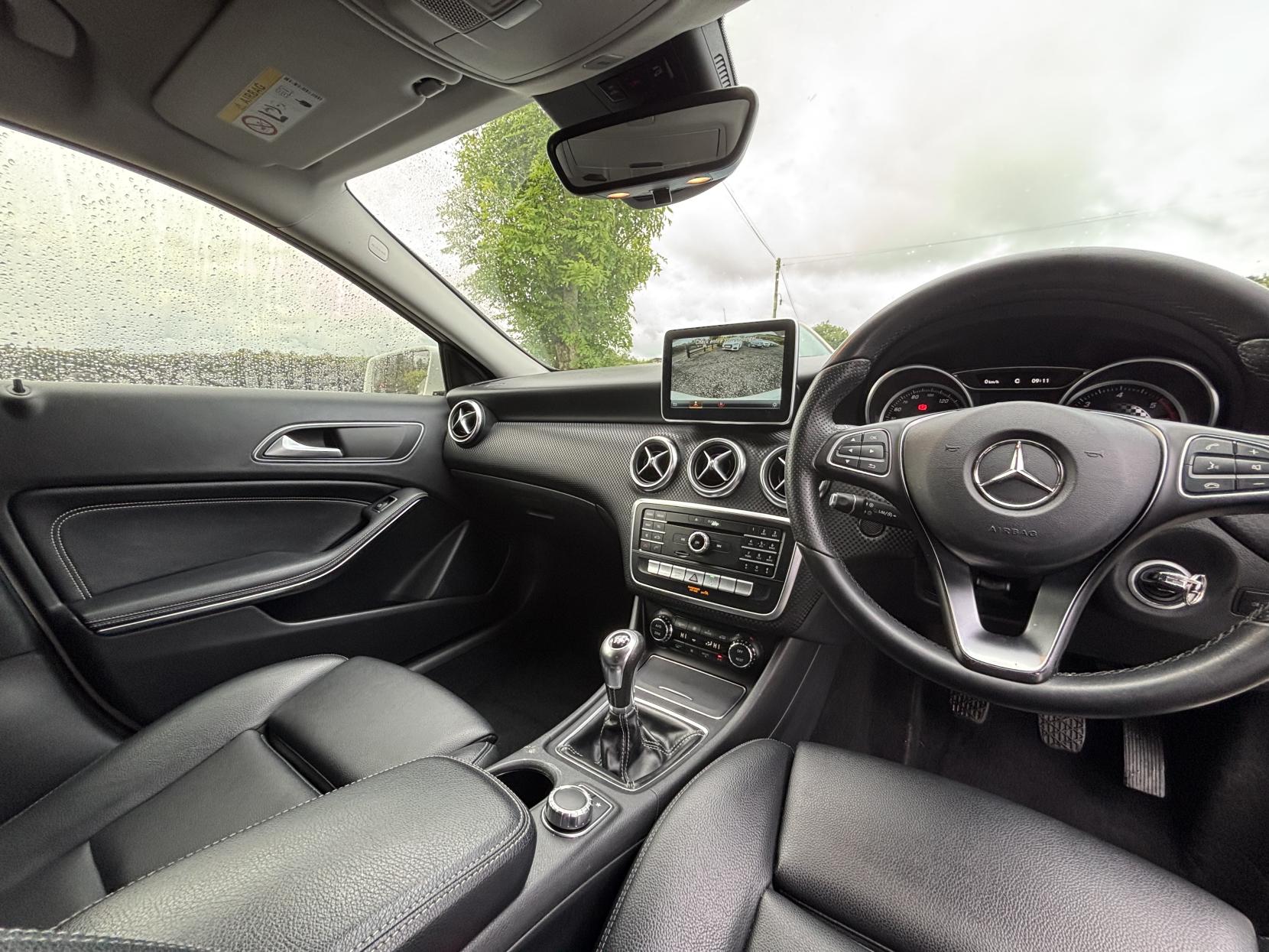 Mercedes-Benz A Class 2.1 A200d Sport Hatchback 5dr Diesel Manual Euro 6 (s/s) (136 ps)