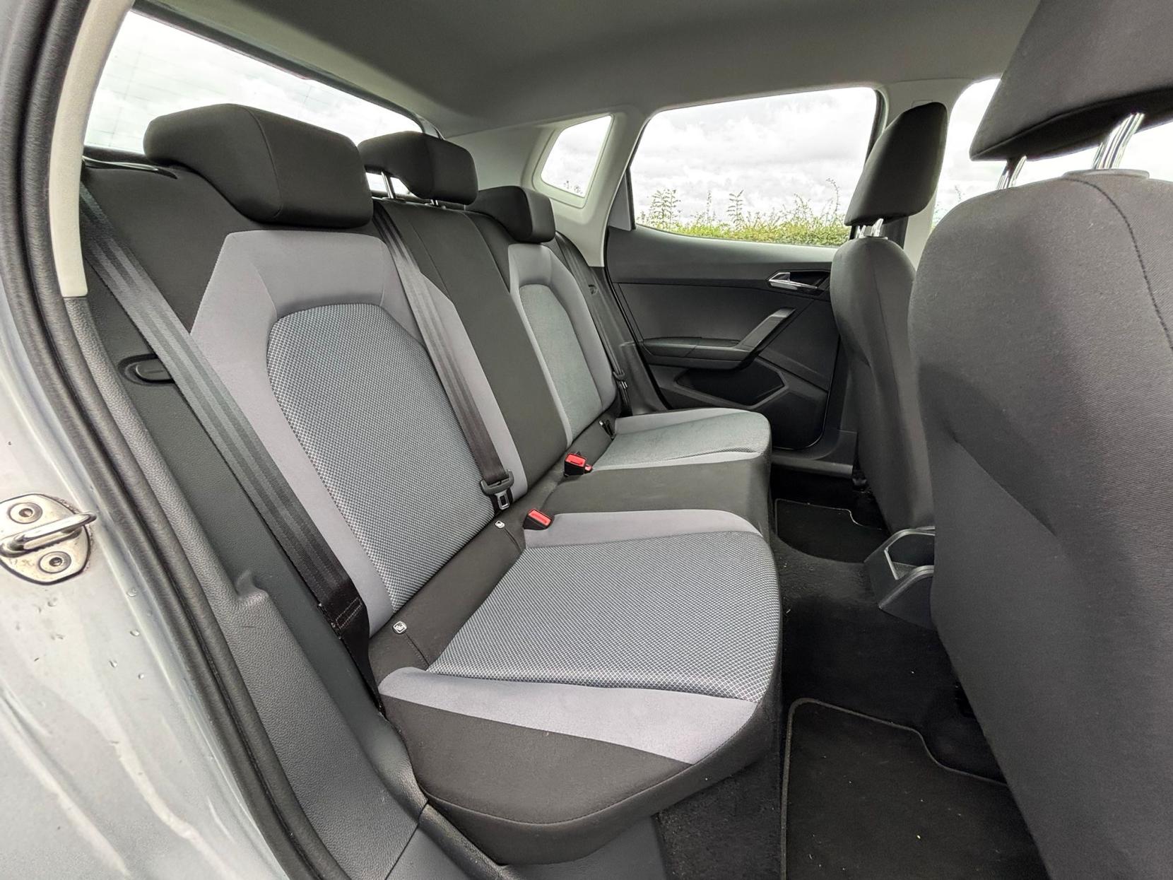 SEAT Arona 1.6 TDI SE Technology Lux SUV 5dr Diesel Manual Euro 6 (s/s) (115 ps)
