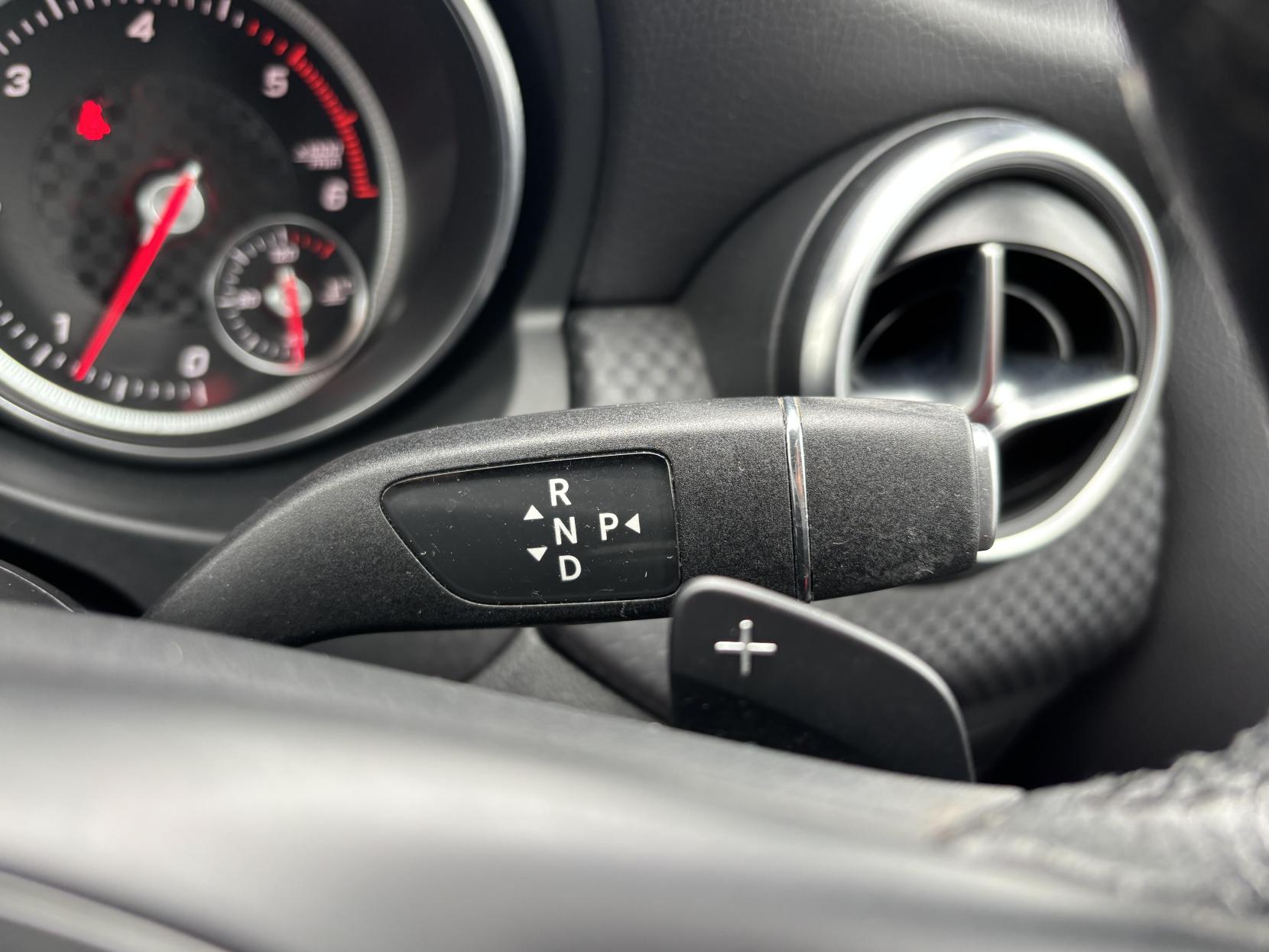 Mercedes-Benz A Class 2.1 A200d Sport (Premium) Hatchback 5dr Diesel 7G-DCT Euro 6 (s/s) (136 ps)