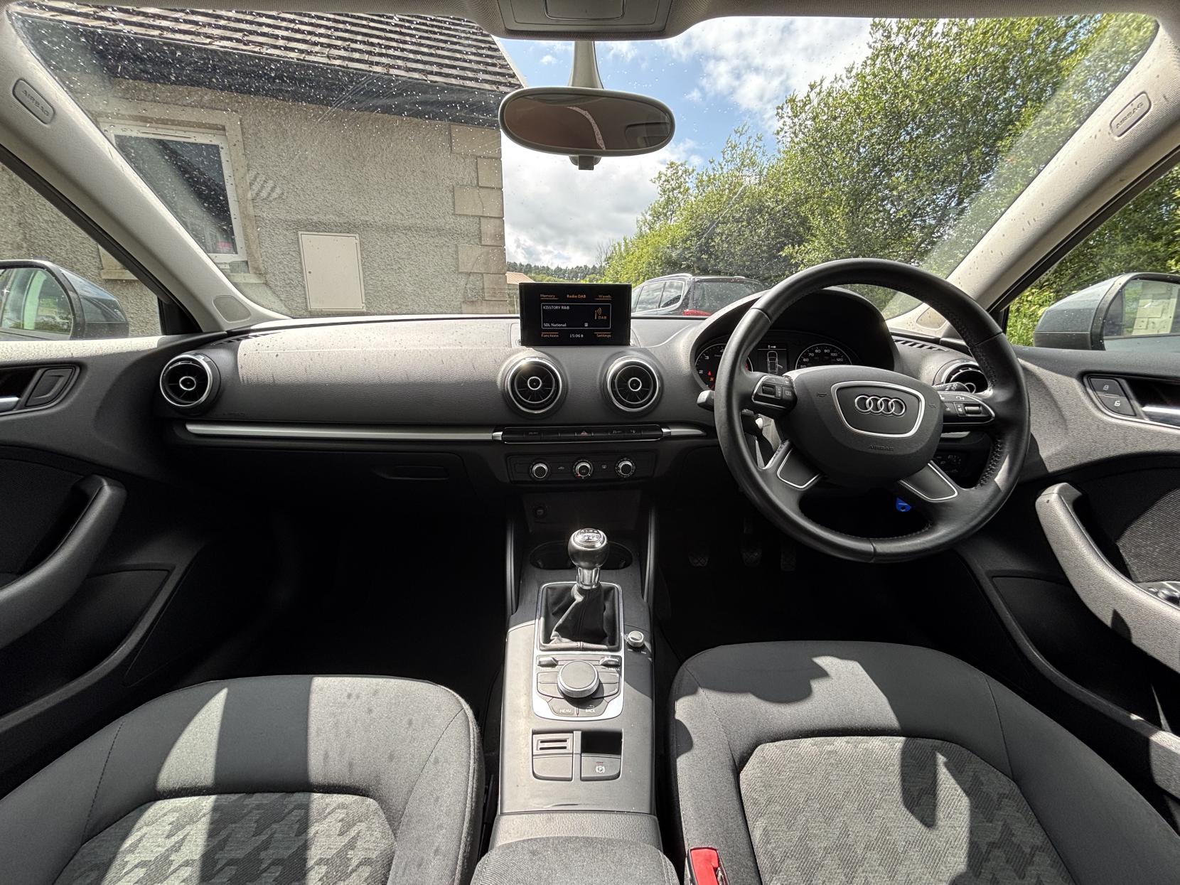 Audi A3 2.0 TDI SE Sportback 5dr Diesel Manual Euro 5 (s/s) (150 ps)