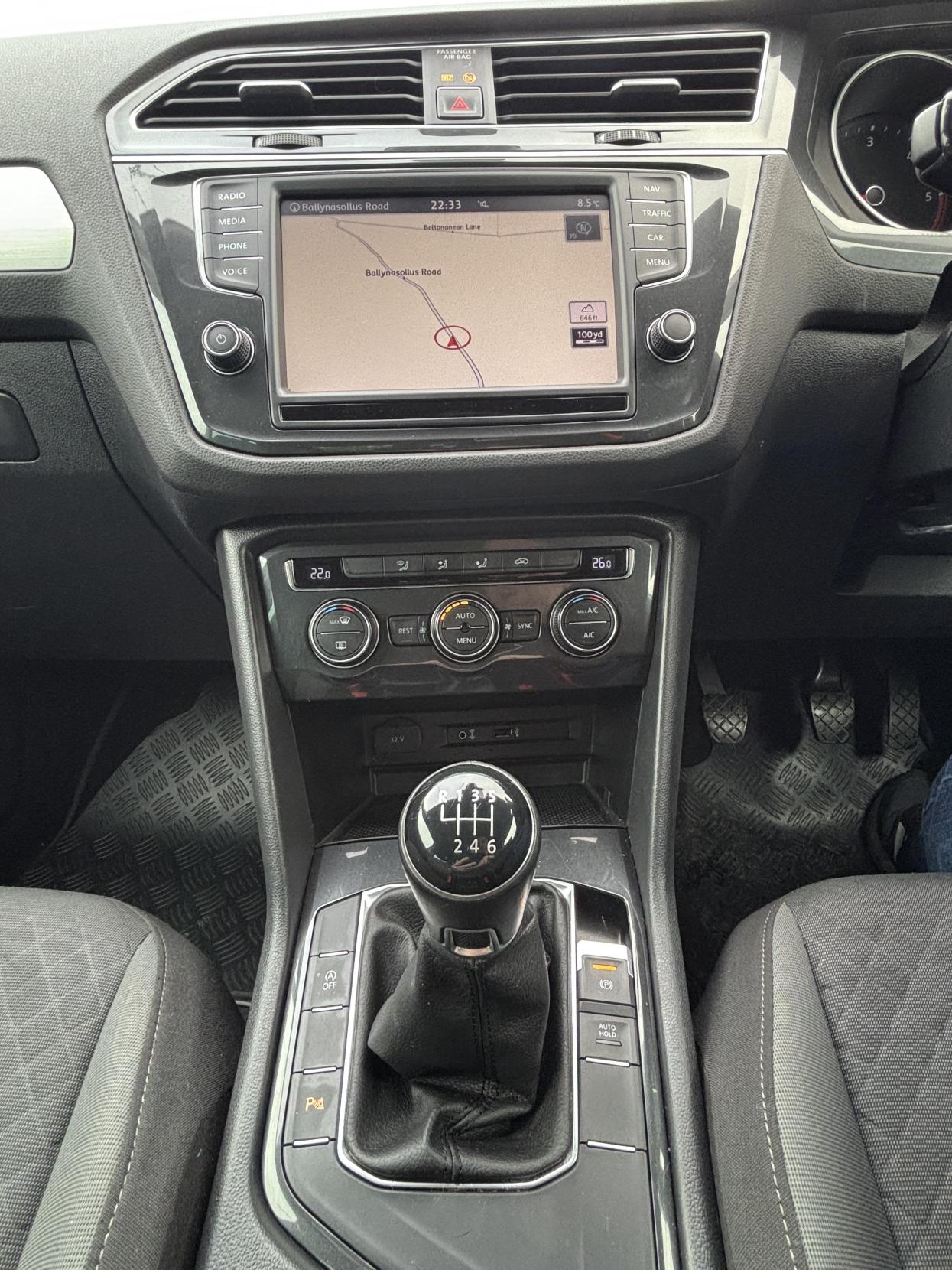 Volkswagen Tiguan 2.0 TDI BlueMotion Tech SE Navigation SUV 5dr Diesel Manual Euro 6 (s/s) (150 ps)