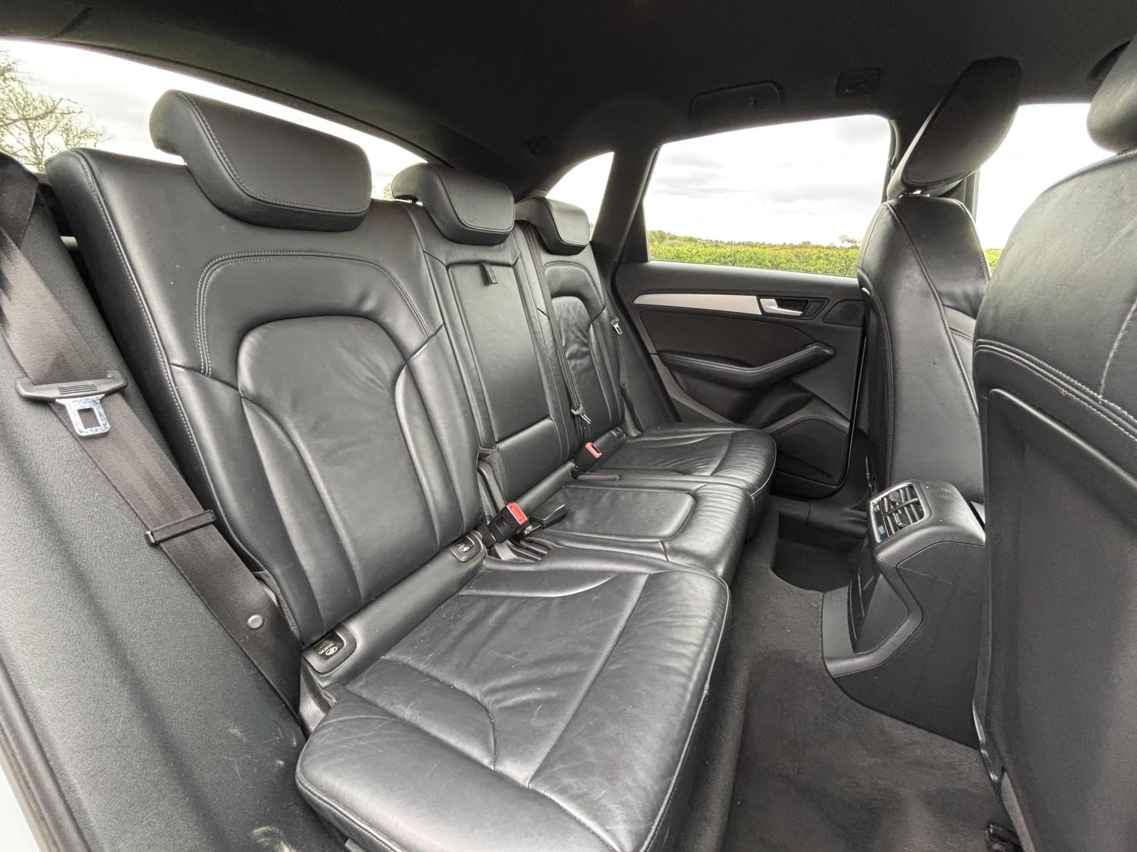 Audi Q5 2.0 TDI S line Plus SUV 5dr Diesel S Tronic quattro Euro 6 (s/s) (190 ps)