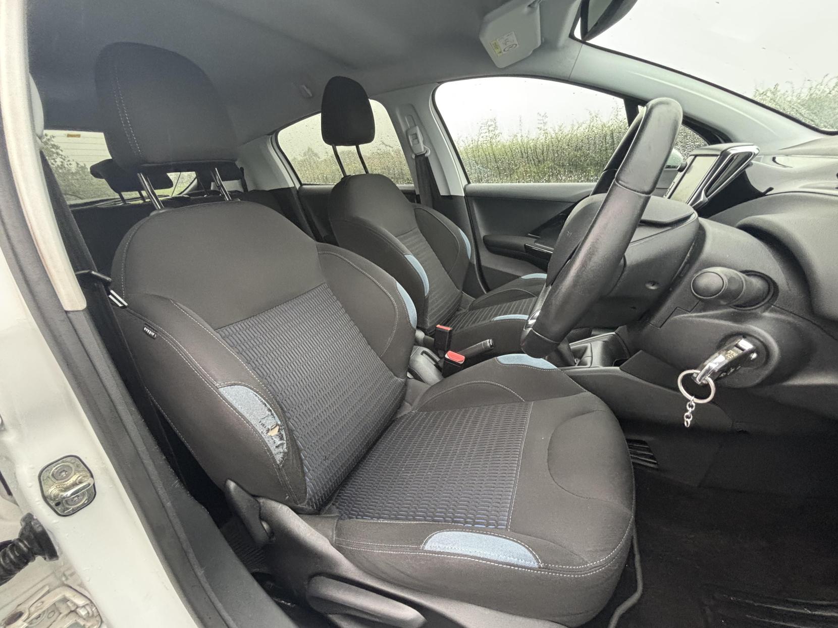 Peugeot 208 1.6 e-HDi Allure Hatchback 5dr Diesel Manual Euro 5 (s/s) (92 ps)