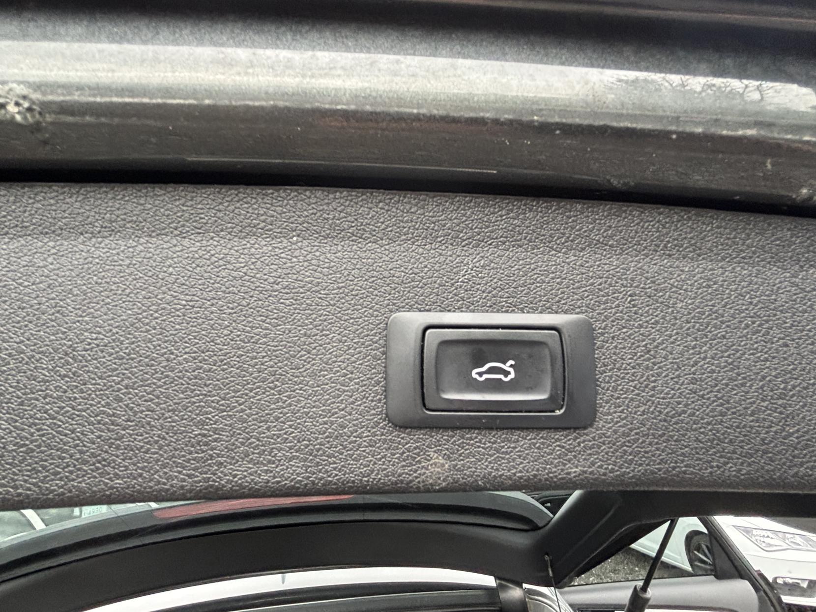 Audi Q5 2.0 TDI S line Plus SUV 5dr Diesel Manual quattro Euro 5 (s/s) (177 ps)