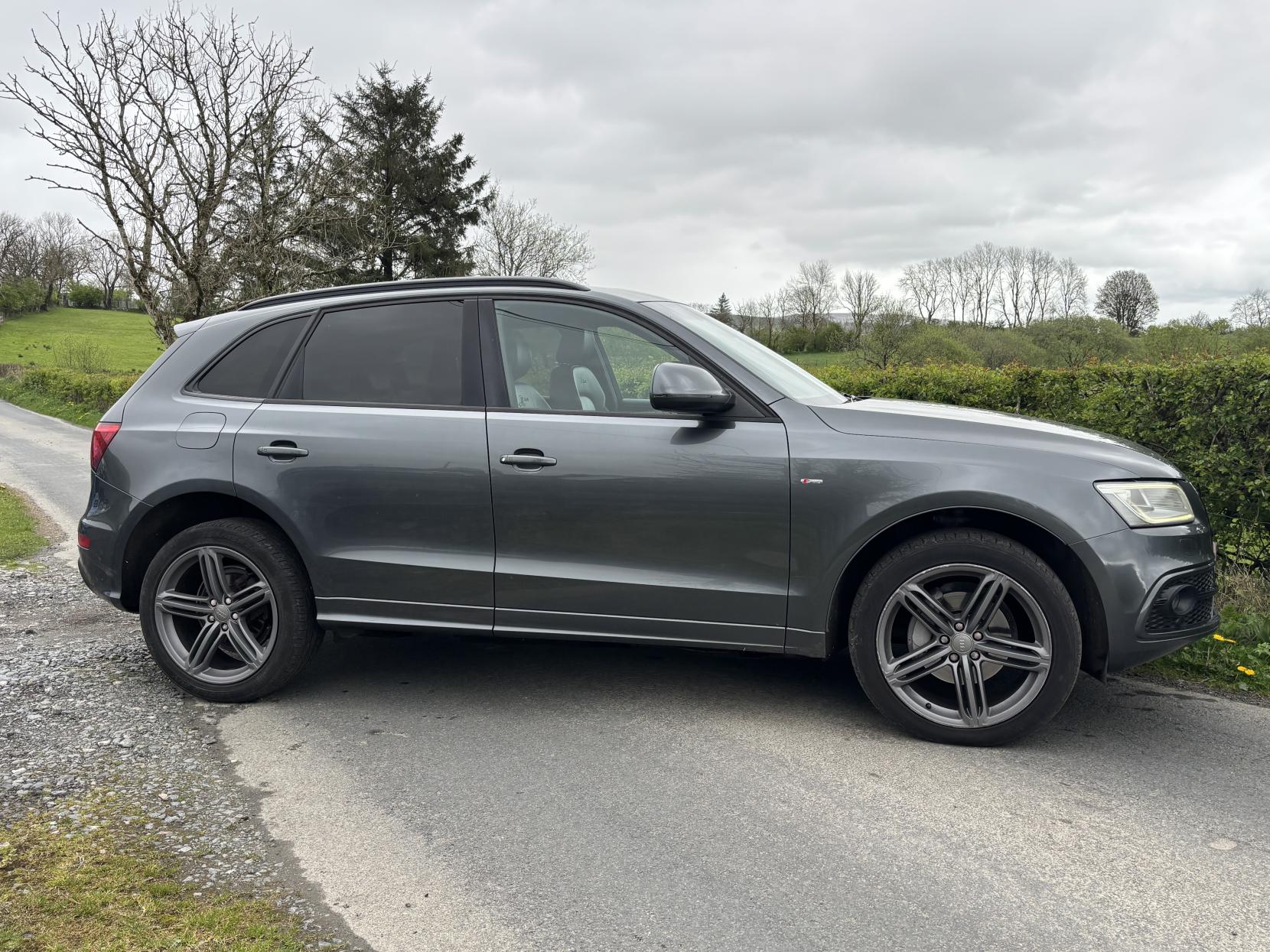Audi Q5 2.0 TDI S line Plus SUV 5dr Diesel Manual quattro Euro 5 (s/s) (177 ps)