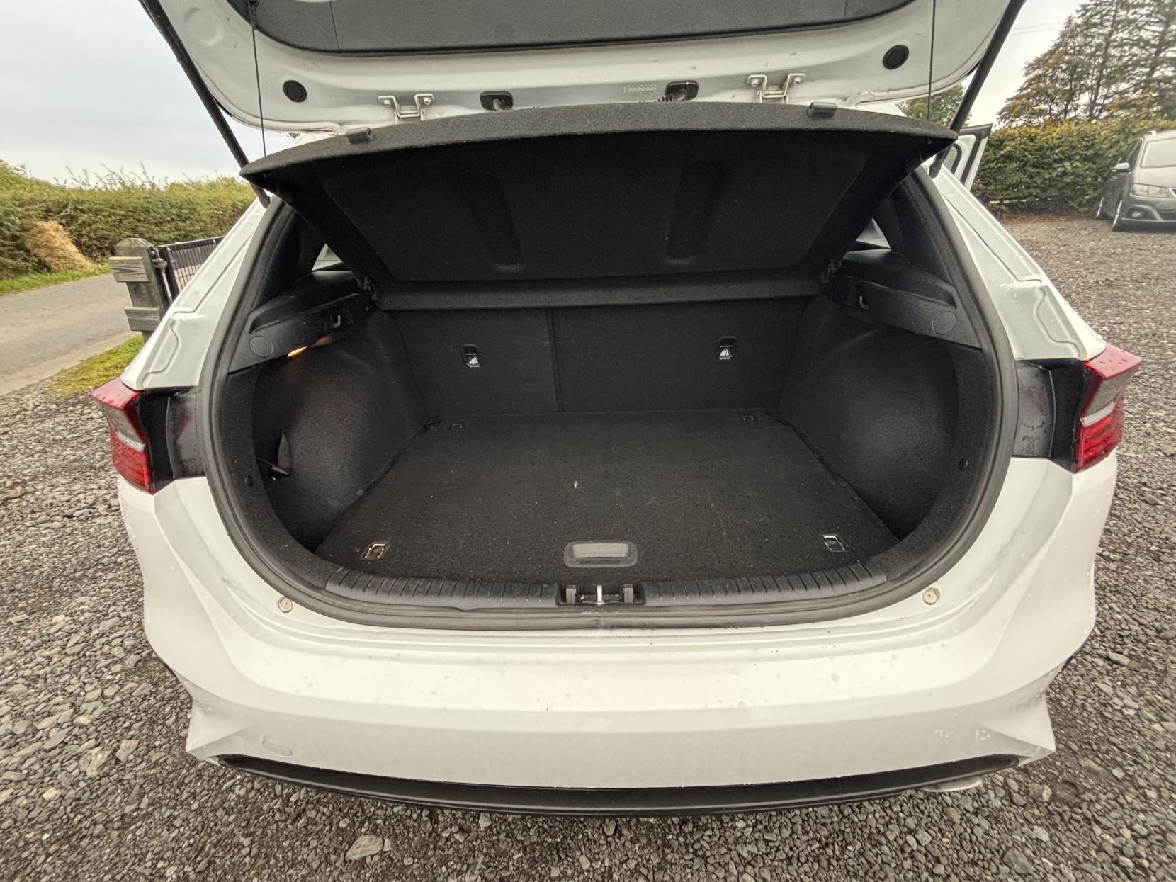 Kia Ceed 1.6 CRDi ECO 2 Hatchback 5dr Diesel Manual Euro 6 (s/s) (114 bhp)