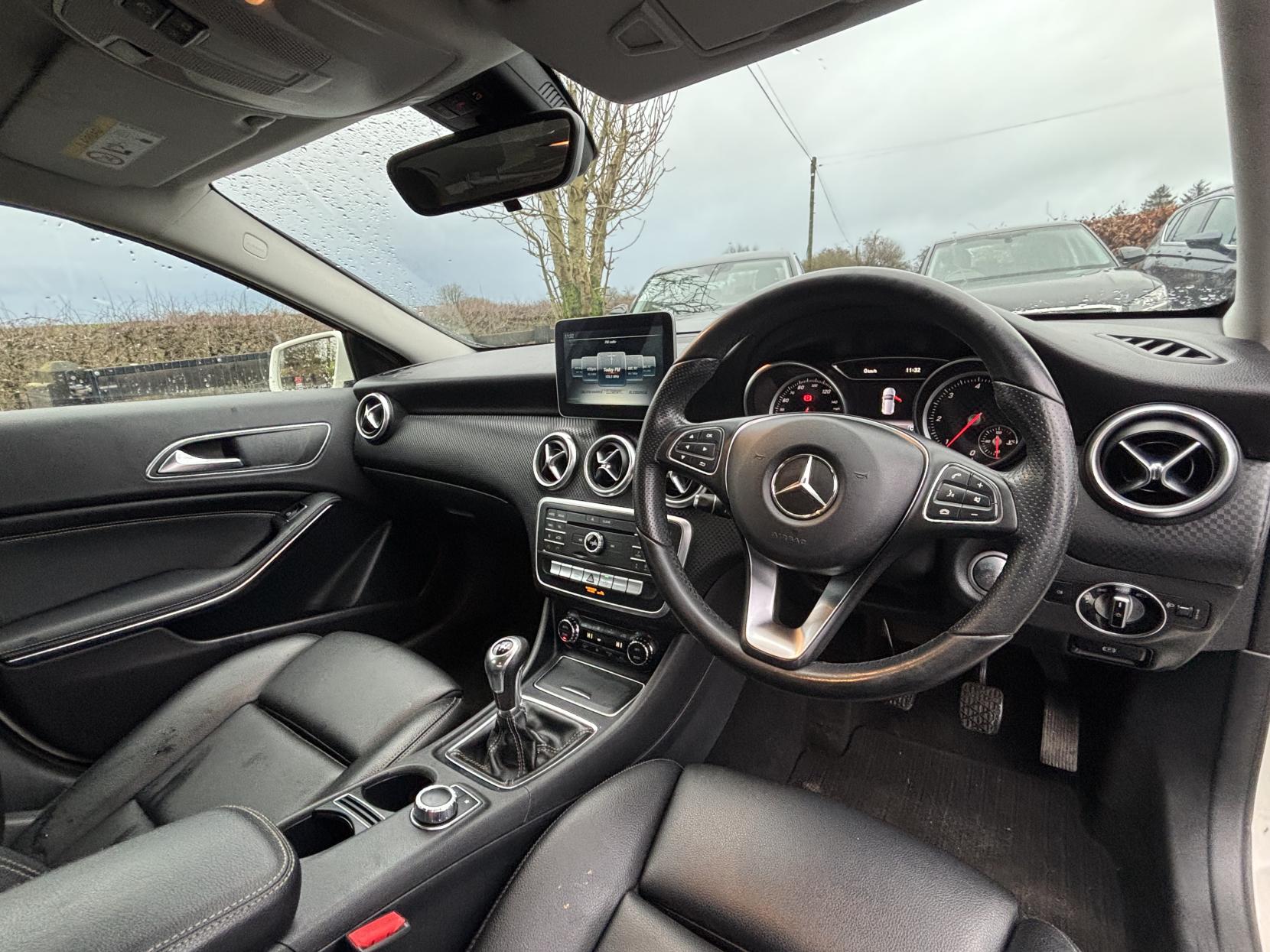 Mercedes-Benz A Class 1.5 A180d Sport Hatchback 5dr Diesel Manual Euro 6 (s/s) (109 ps)