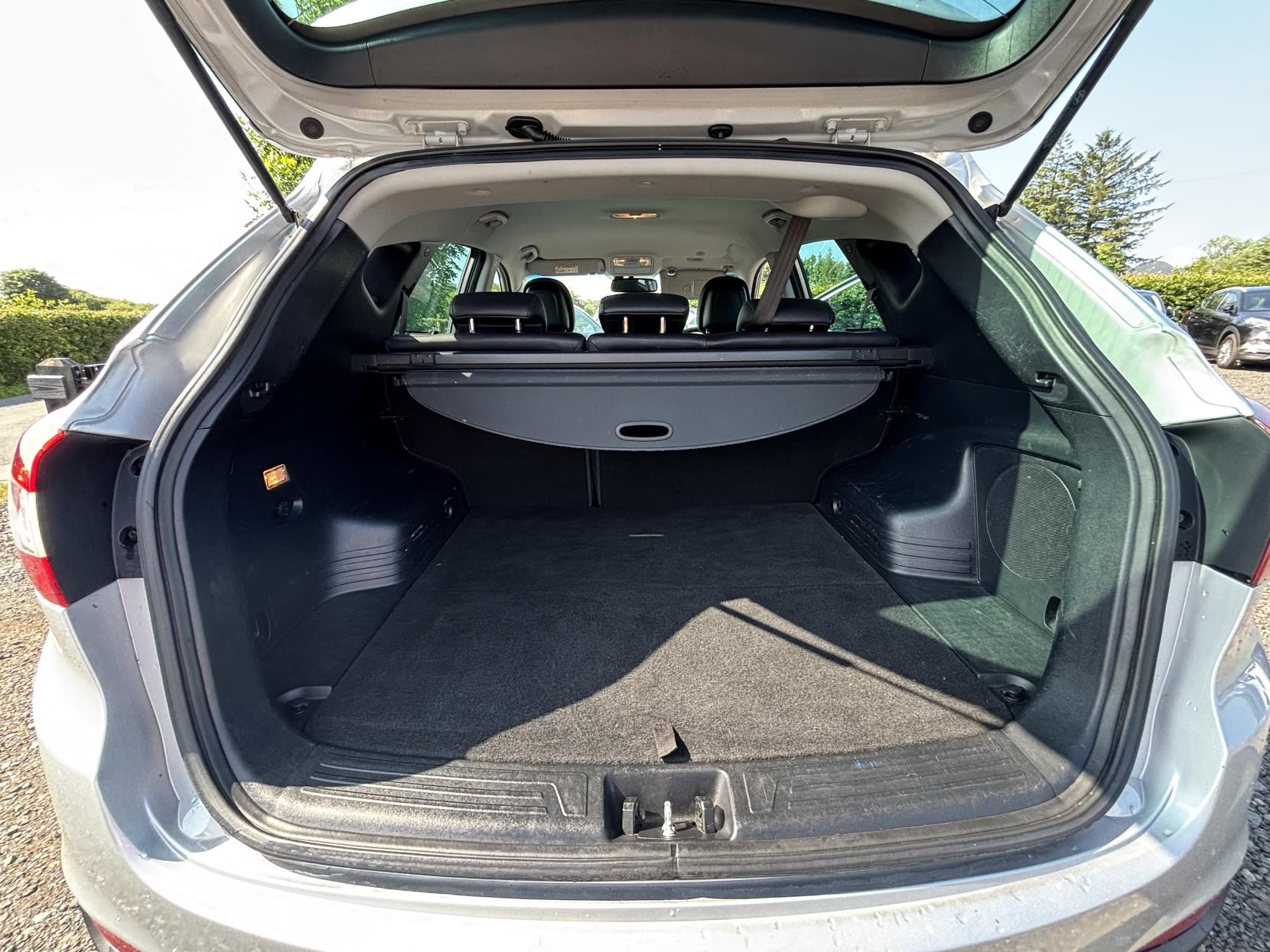Hyundai ix35 1.7 CRDi Premium SUV 5dr Diesel Manual Euro 5 (s/s) (115 ps)