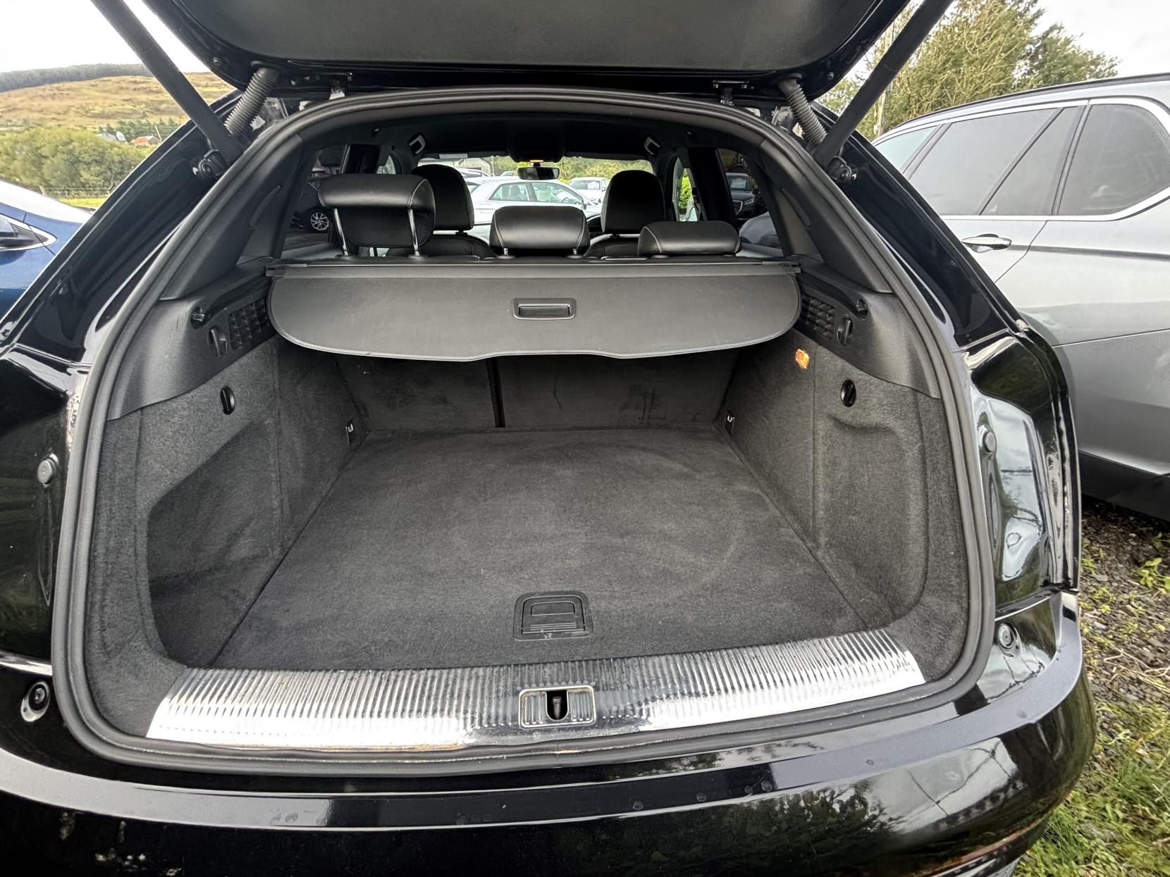 Audi Q3 2.0 TDI S line SUV 5dr Diesel Manual quattro Euro 6 (s/s) (Nav) (150 ps)