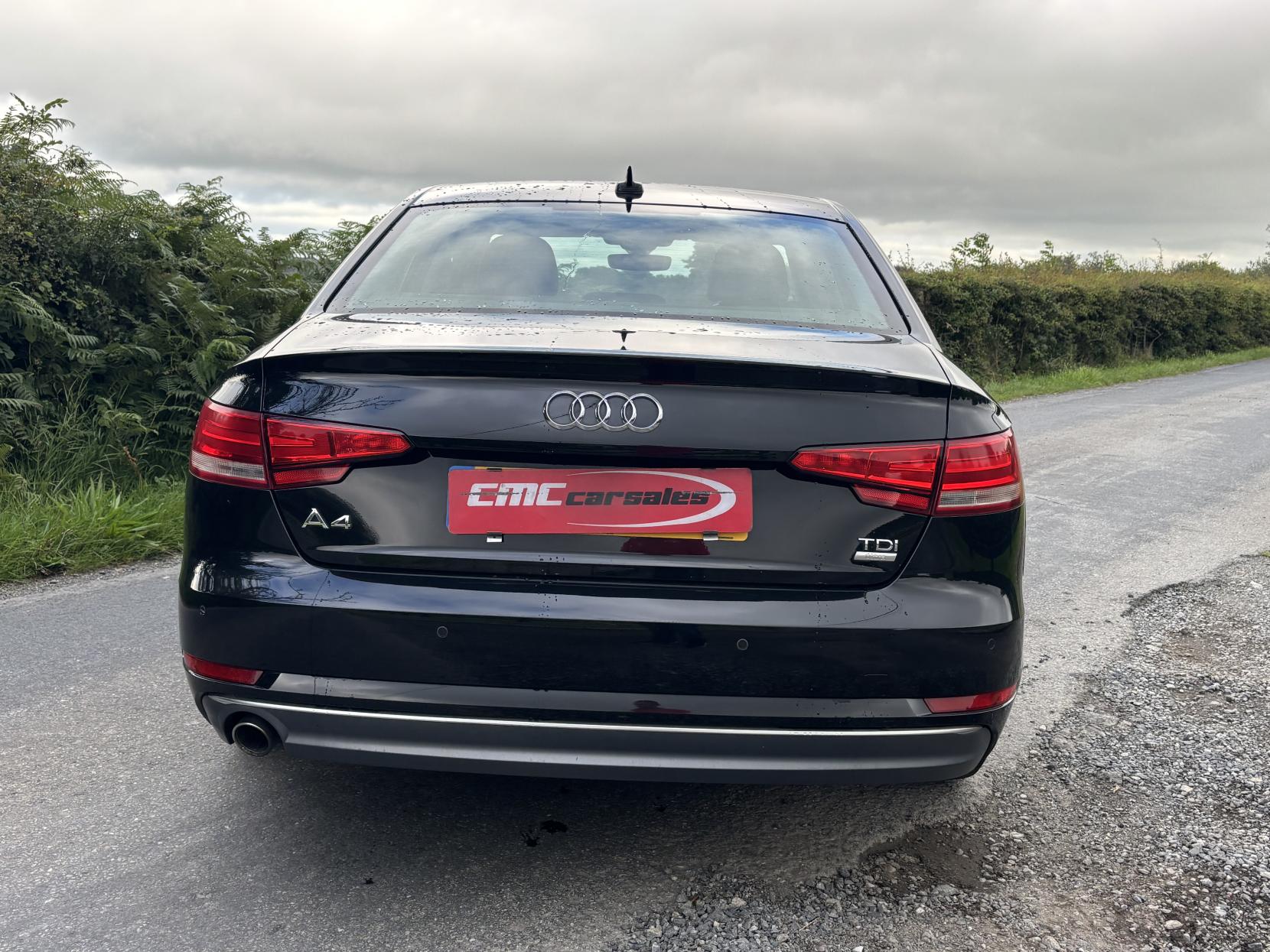 Audi A4 2.0 TDI ultra SE Saloon 4dr Diesel Manual Euro 6 (s/s) (150 ps)
