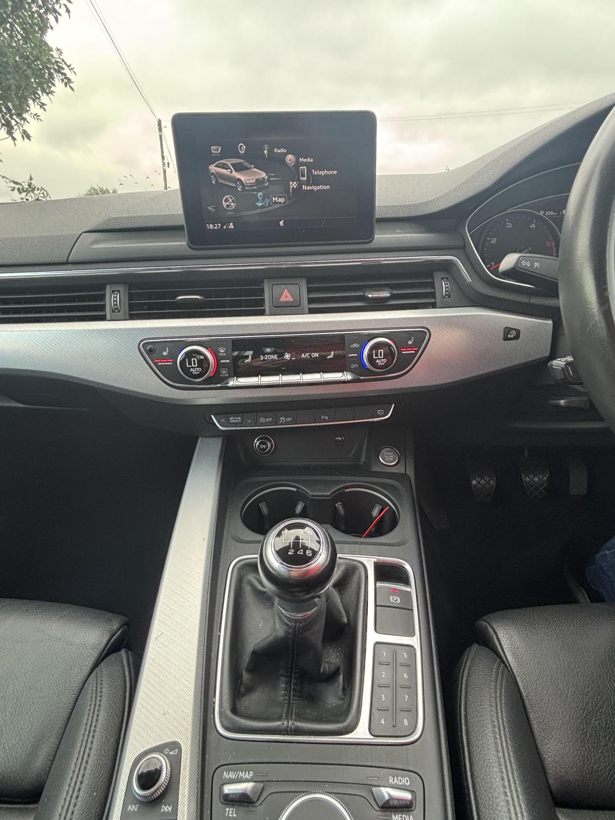 Audi A4 2.0 TDI ultra SE Saloon 4dr Diesel Manual Euro 6 (s/s) (150 ps)