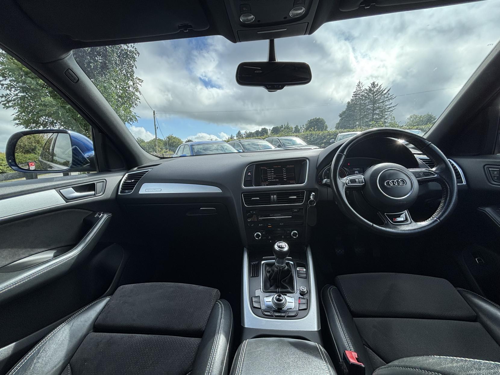 Audi Q5 2.0 TDI S line Plus SUV 5dr Diesel Manual quattro Euro 5 (s/s) (150 ps)