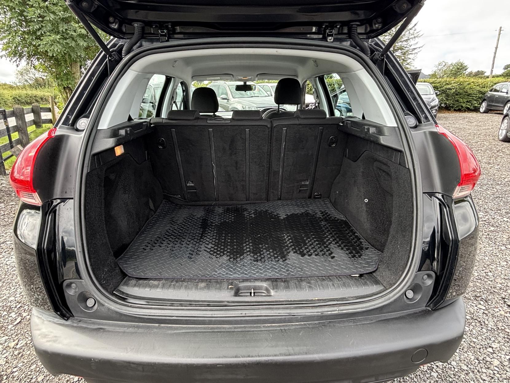 Peugeot 2008 1.6 e-HDi Active SUV 5dr Diesel Manual Euro 5 (s/s) (92 ps)