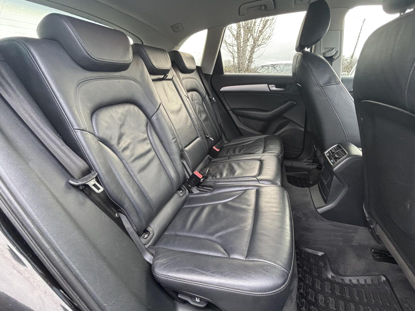 Audi Q5 2.0 TDI SE SUV 5dr Diesel S Tronic quattro Euro 5 (s/s) (177 ps)