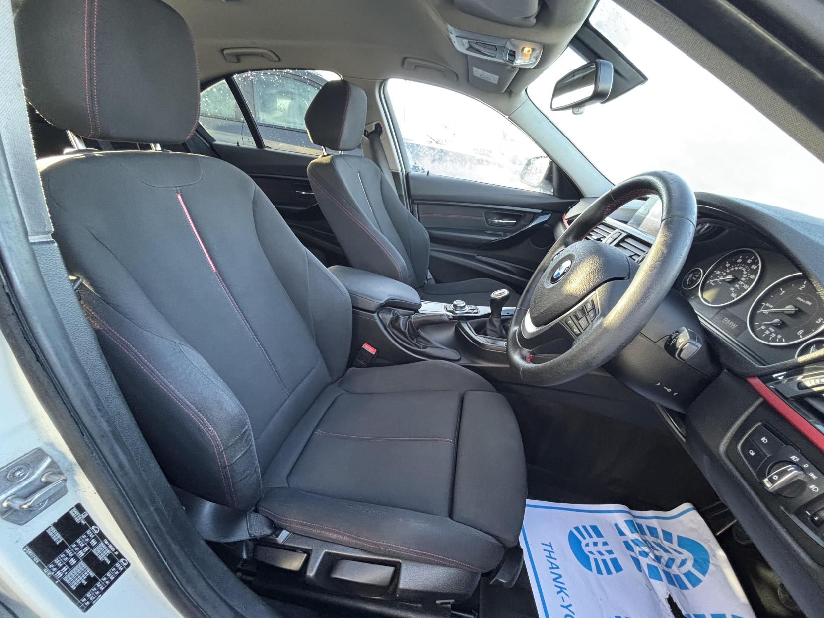 BMW 3 Series 2.0 318d BluePerformance Sport Saloon 4dr Diesel Manual Euro 6 (s/s) (143 ps)