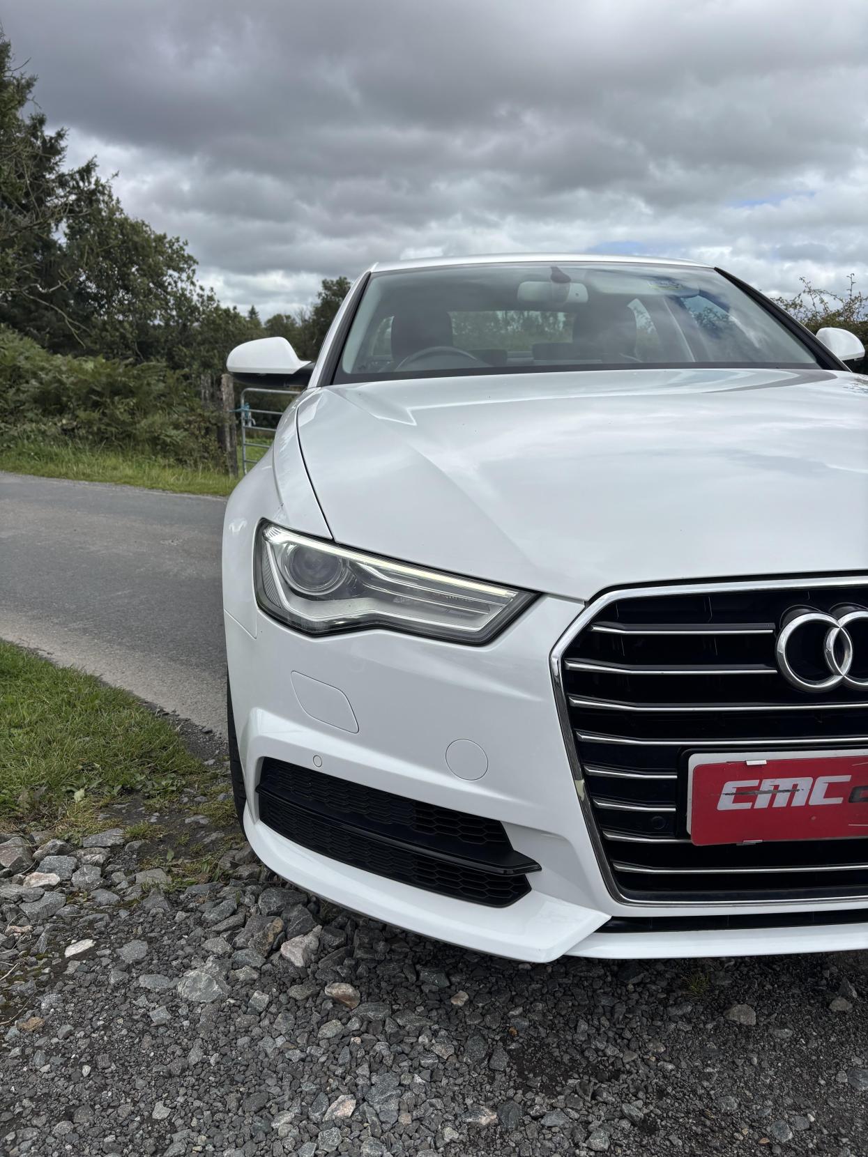 Audi A6 Saloon 2.0 TDI ultra SE Executive Saloon 4dr Diesel S Tronic Euro 6 (s/s) (190 ps)