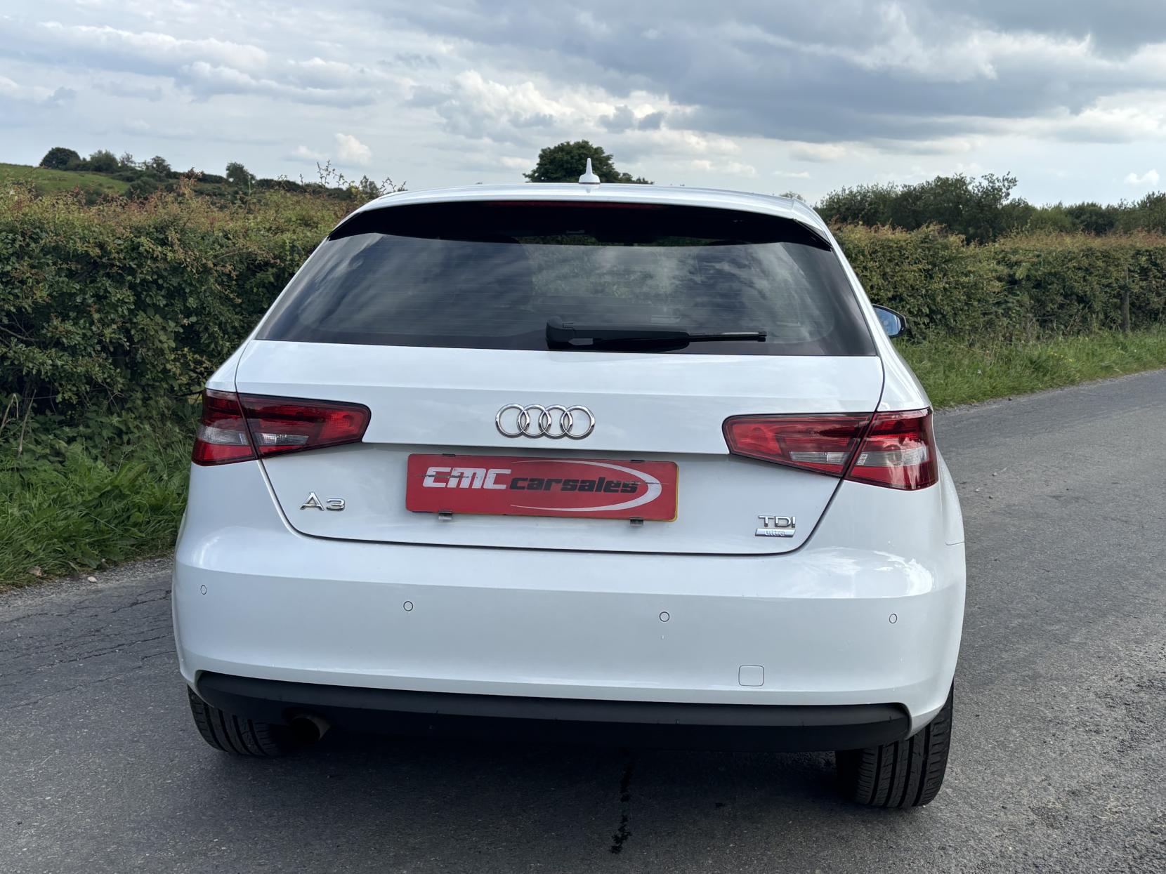 Audi A3 1.6 TDI ultra SE Technik Hatchback 3dr Diesel Manual Euro 6 (s/s) (110 ps)