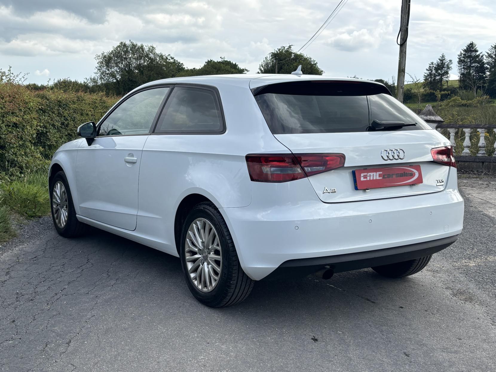 Audi A3 1.6 TDI ultra SE Technik Hatchback 3dr Diesel Manual Euro 6 (s/s) (110 ps)