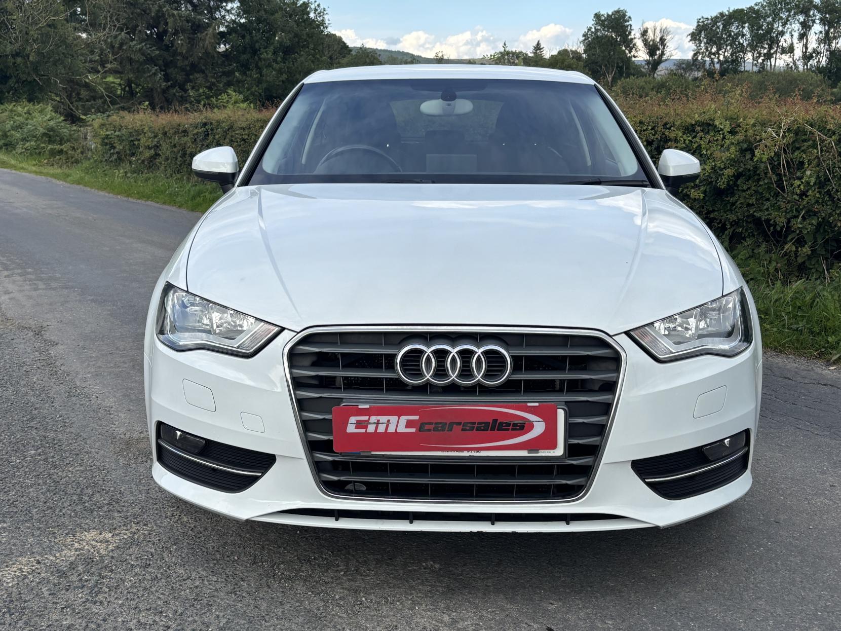 Audi A3 1.6 TDI ultra SE Technik Hatchback 3dr Diesel Manual Euro 6 (s/s) (110 ps)