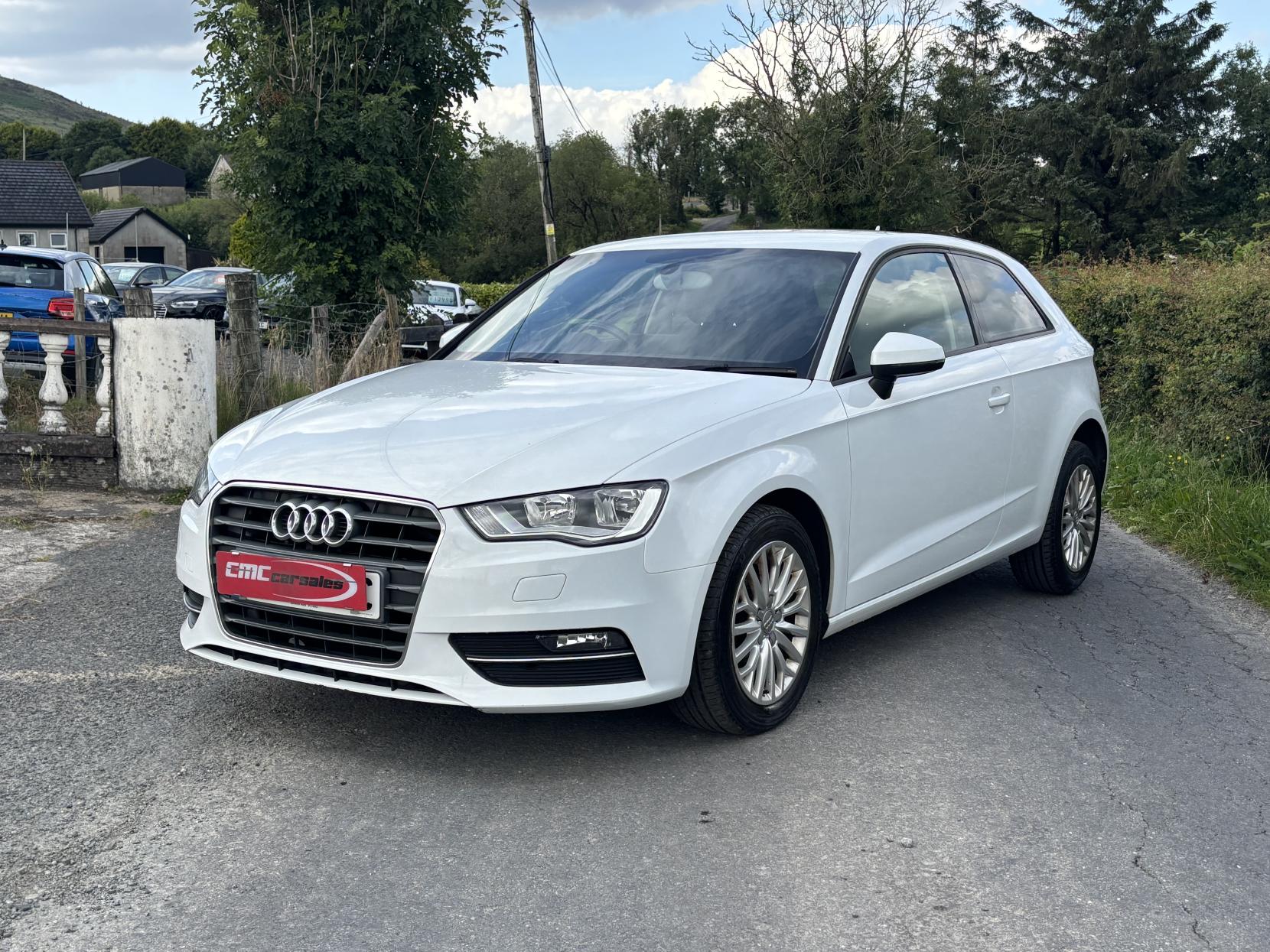 Audi A3 1.6 TDI ultra SE Technik Hatchback 3dr Diesel Manual Euro 6 (s/s) (110 ps)