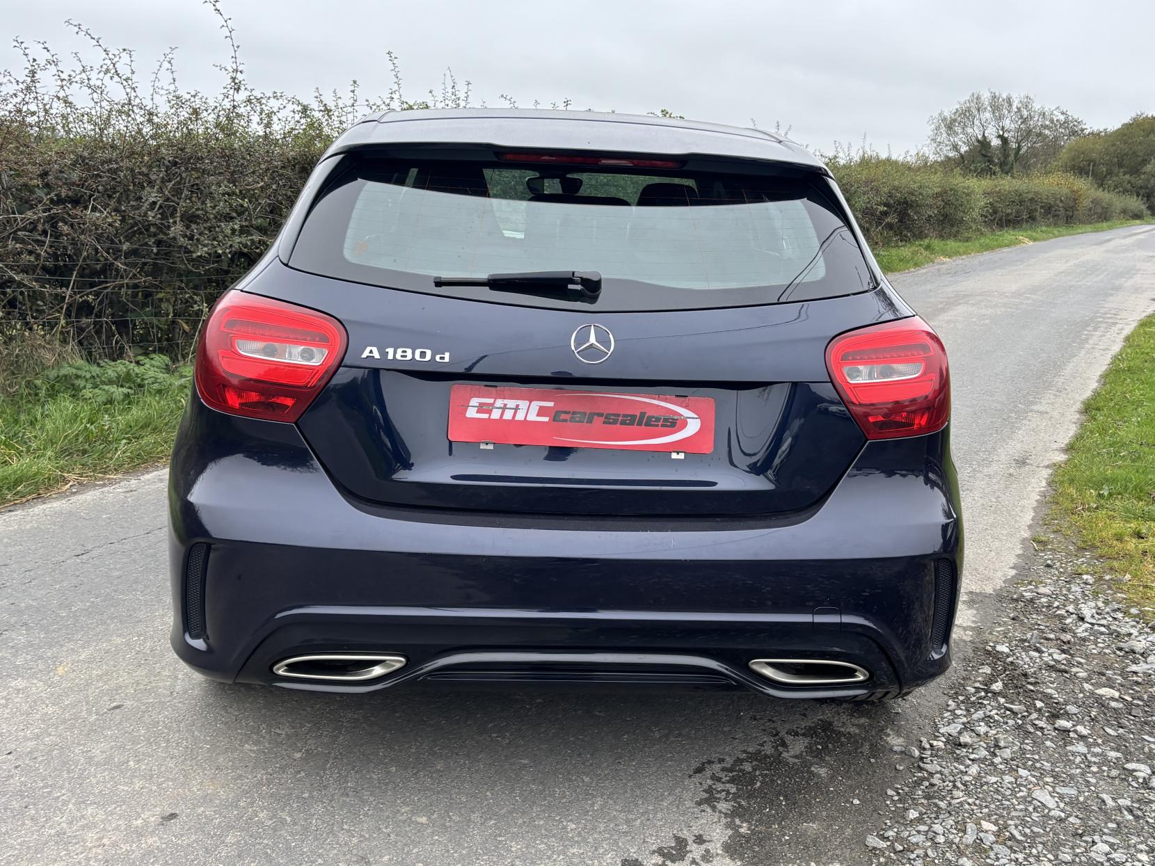 Mercedes-Benz A Class 1.5 A180d AMG Line Hatchback 5dr Diesel Manual Euro 6 (s/s) (109 ps)