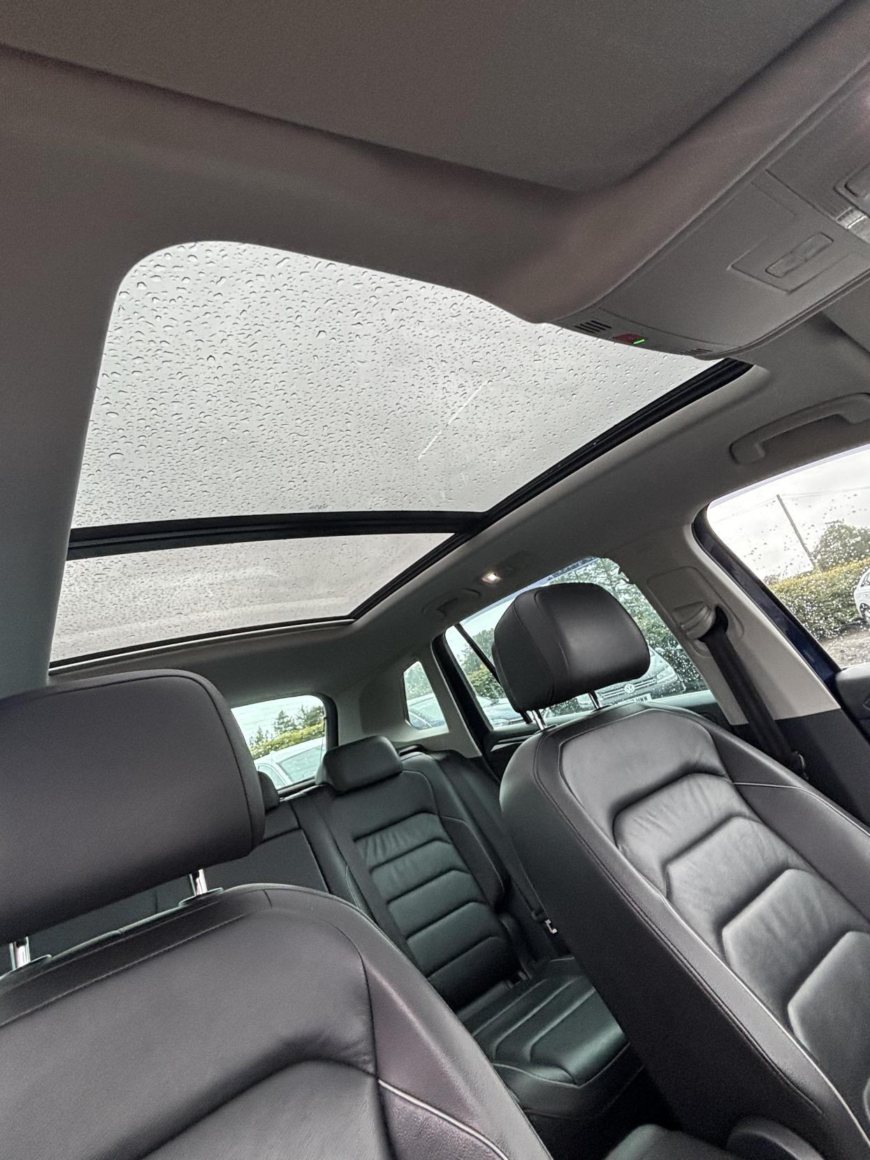 Volkswagen Tiguan 2.0 TDI SEL SUV 5dr Diesel DSG Euro 6 (s/s) (150 ps)