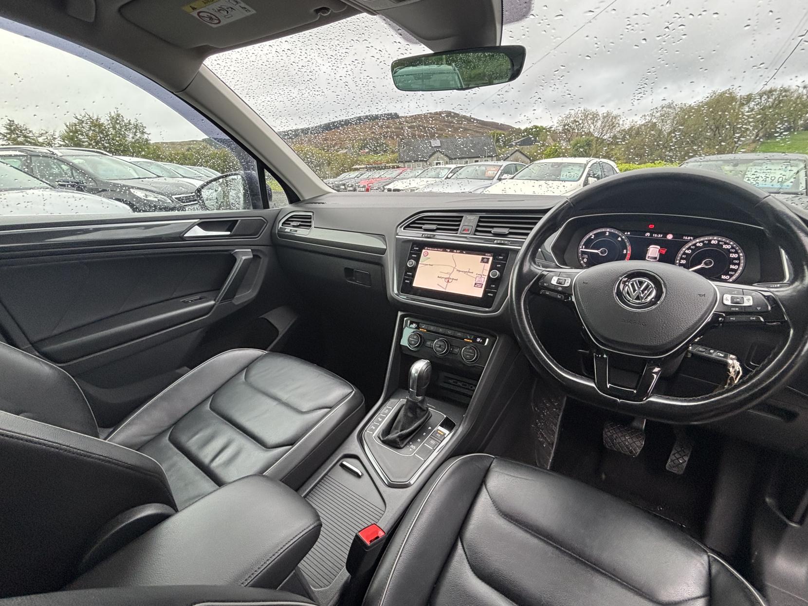 Volkswagen Tiguan 2.0 TDI SEL SUV 5dr Diesel DSG Euro 6 (s/s) (150 ps)