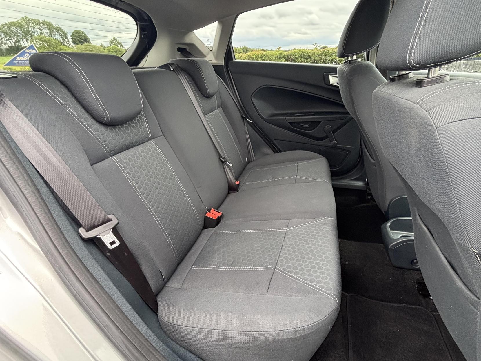 Ford Fiesta 1.4 Titanium Hatchback 5dr Petrol Manual (133 g/km, 94 bhp)